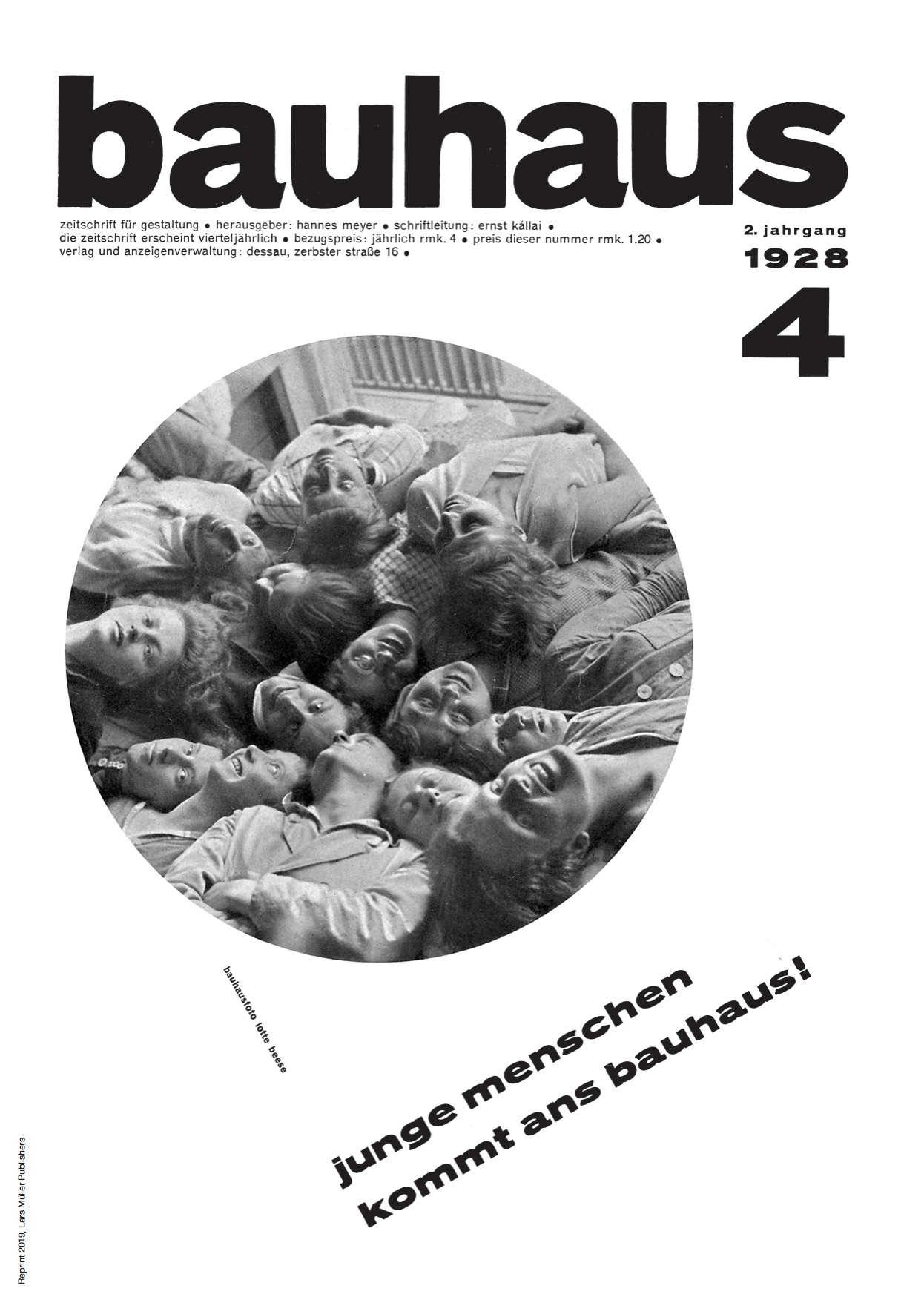 La copertina del no. 4 del 1928 della rivista «bauhaus»; è il secondo numero pubblicato durante la direzione di Hannes Meyer. La copertina con i volti delle studentesse sottolinea la centralità che Meyer attribuiva alle nuove leve.