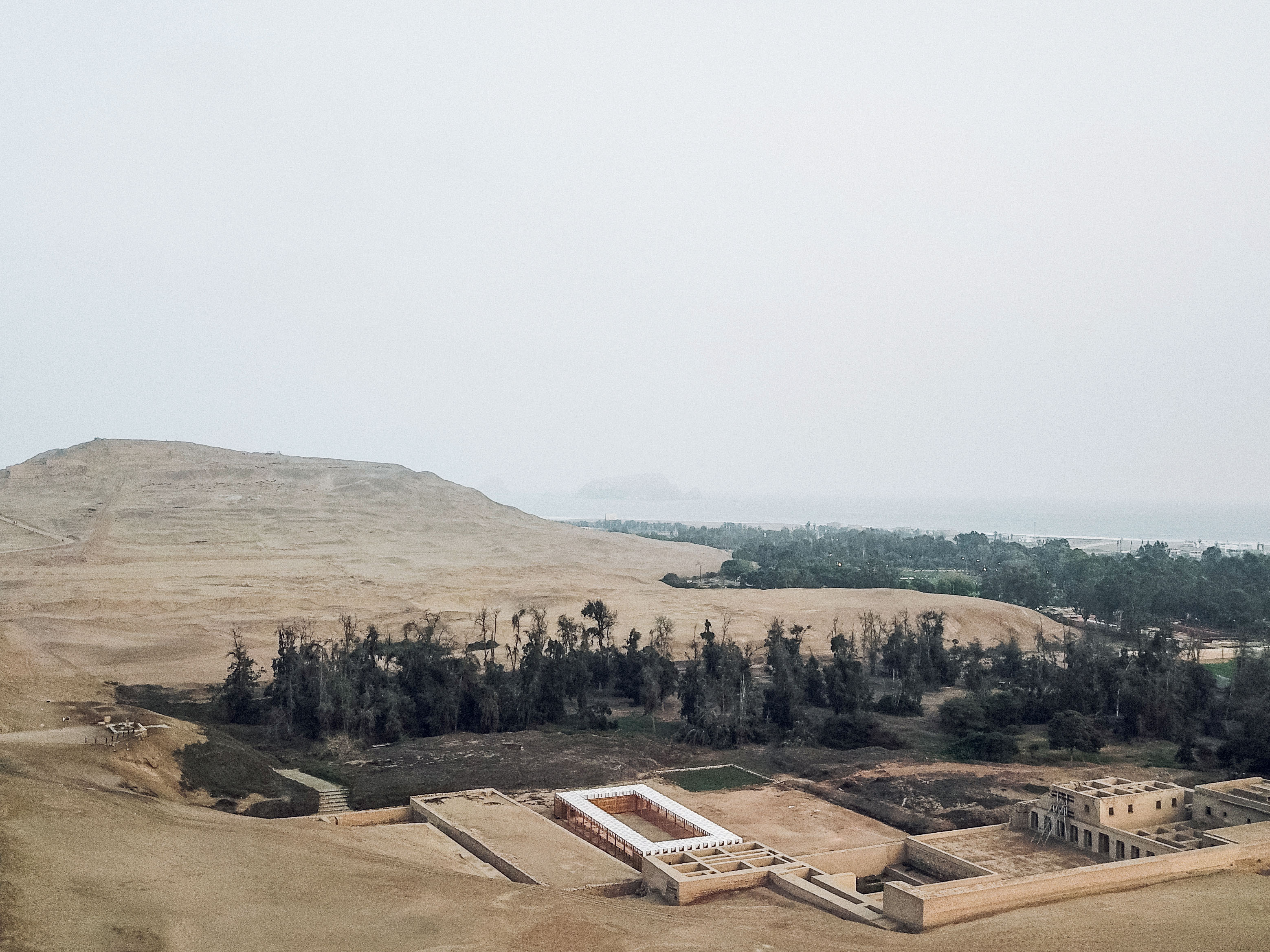 L’étape logique suivante consiste à transposer les techniques de tissage dans l’architecture. Temple du soleil de Pachacámac, Pérou, Studio Tom Emerson, EPF Zurich, 2018. (Voir TRACÉS n° 09/2019 – Concevoir en collectif)