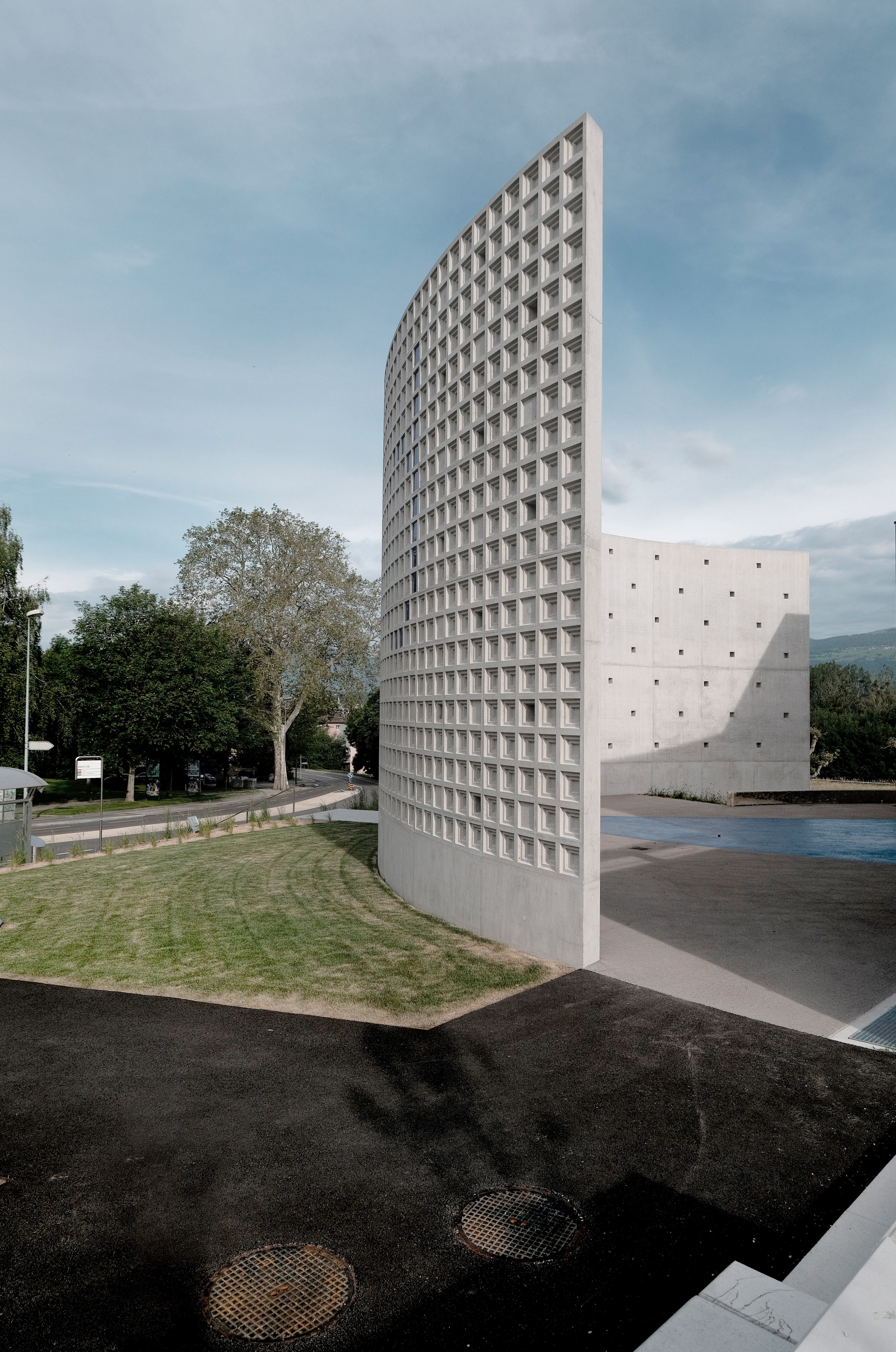 Nouvelle entrée de la HEIG-VD - Vue des accès latéraux