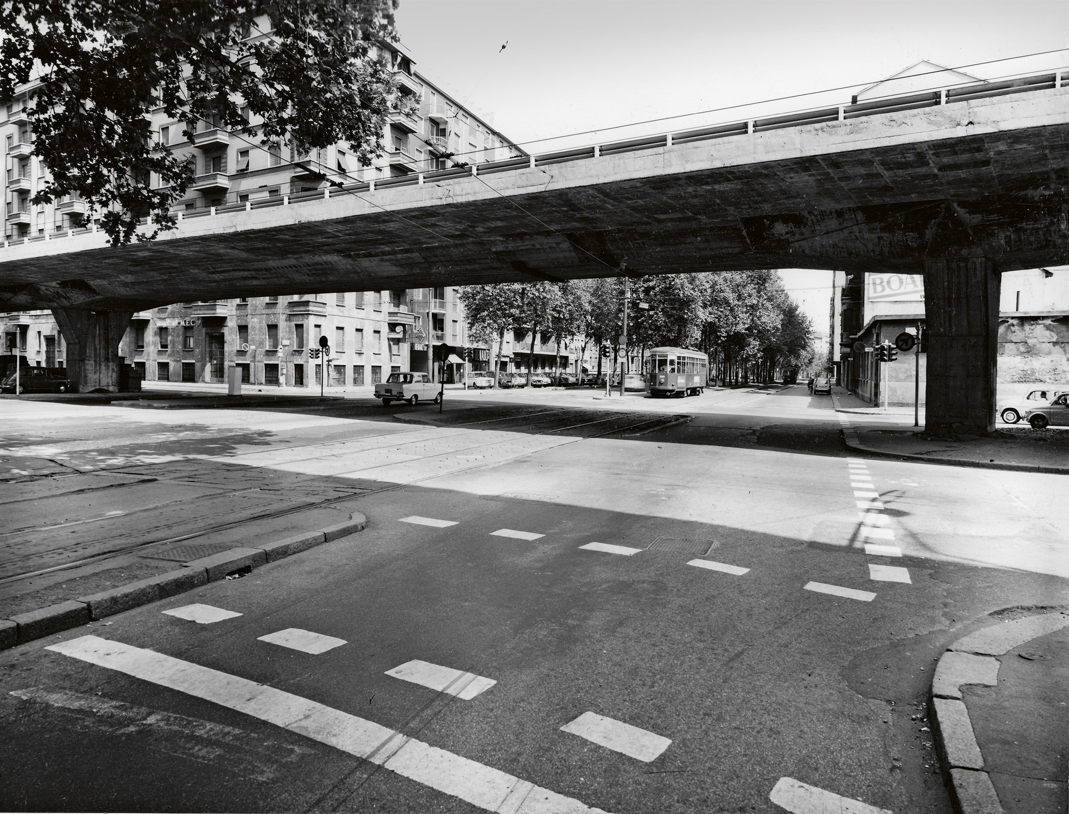 Viadotto di viale Certosa-Monte Ceneri, vista dell’attraversamento su viale Certosa