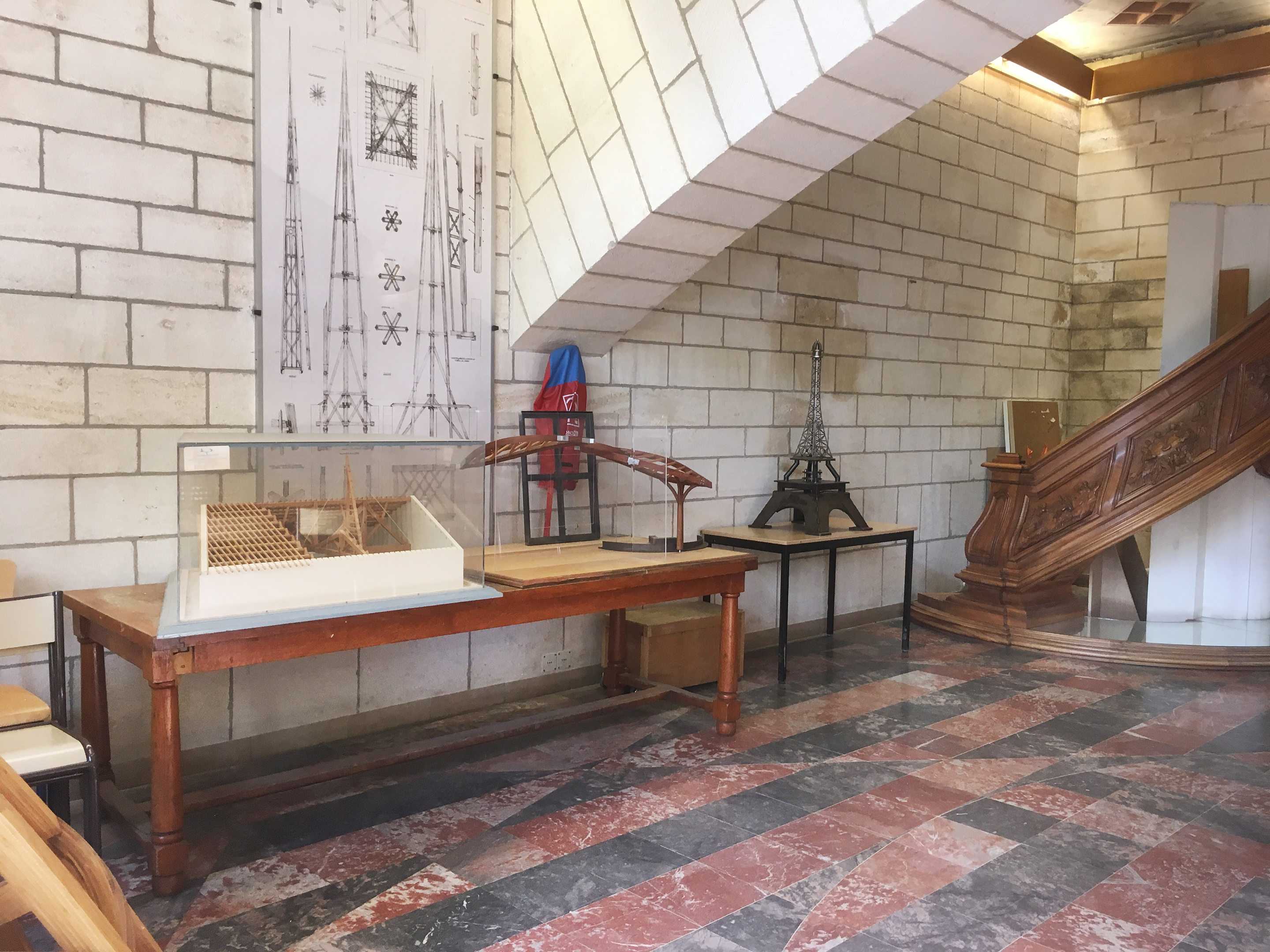 Auch der grosse Gewölbebogen ist wie alle anderen Bauteile eine Übung der Handwerker.