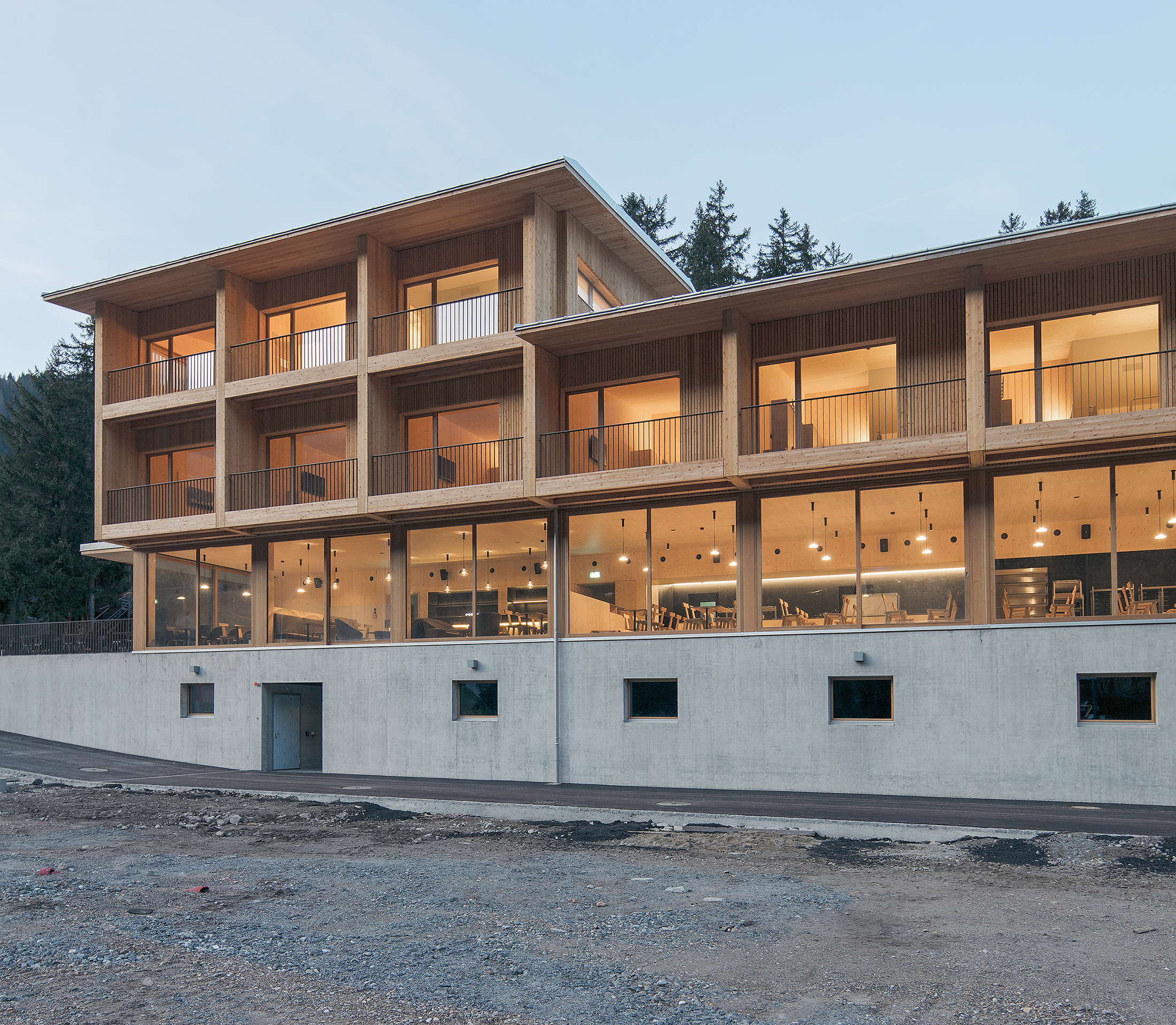 Il progetto per il Centro Sci Nordico di Campra sarà presentato a Milano dagli architetti Pia Durisch e Aldo Nolli e dall'ingegnere Andrea Bernasconi.