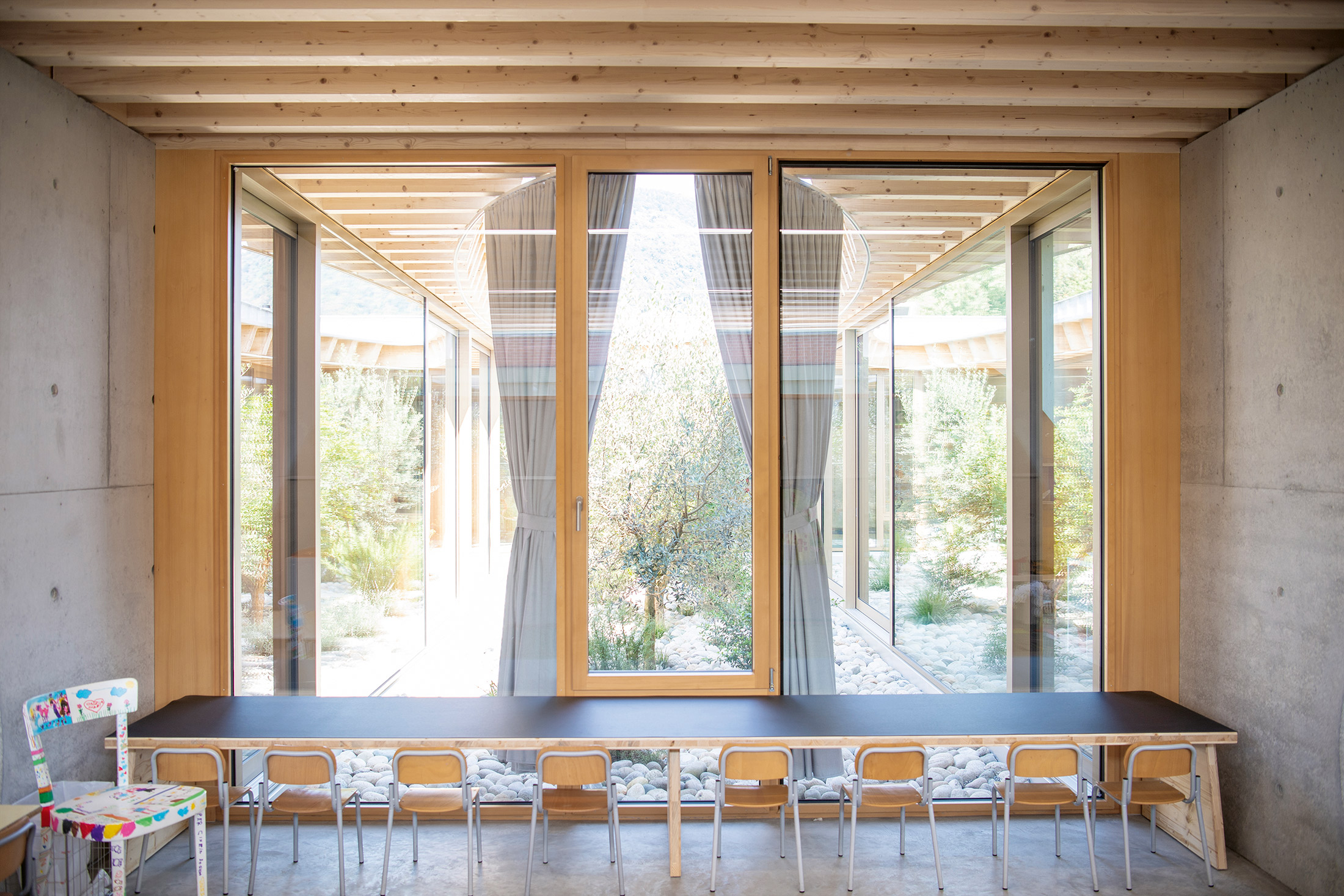 Premio per la miglior opera: Scuola dell’infanzia San Giorgio e piazza delle scuole, Morbio Inferiore, 2015-2018. Committente: Comune di Morbio Inferiore. Progettista: Jachen Könz, Lugano-Besso