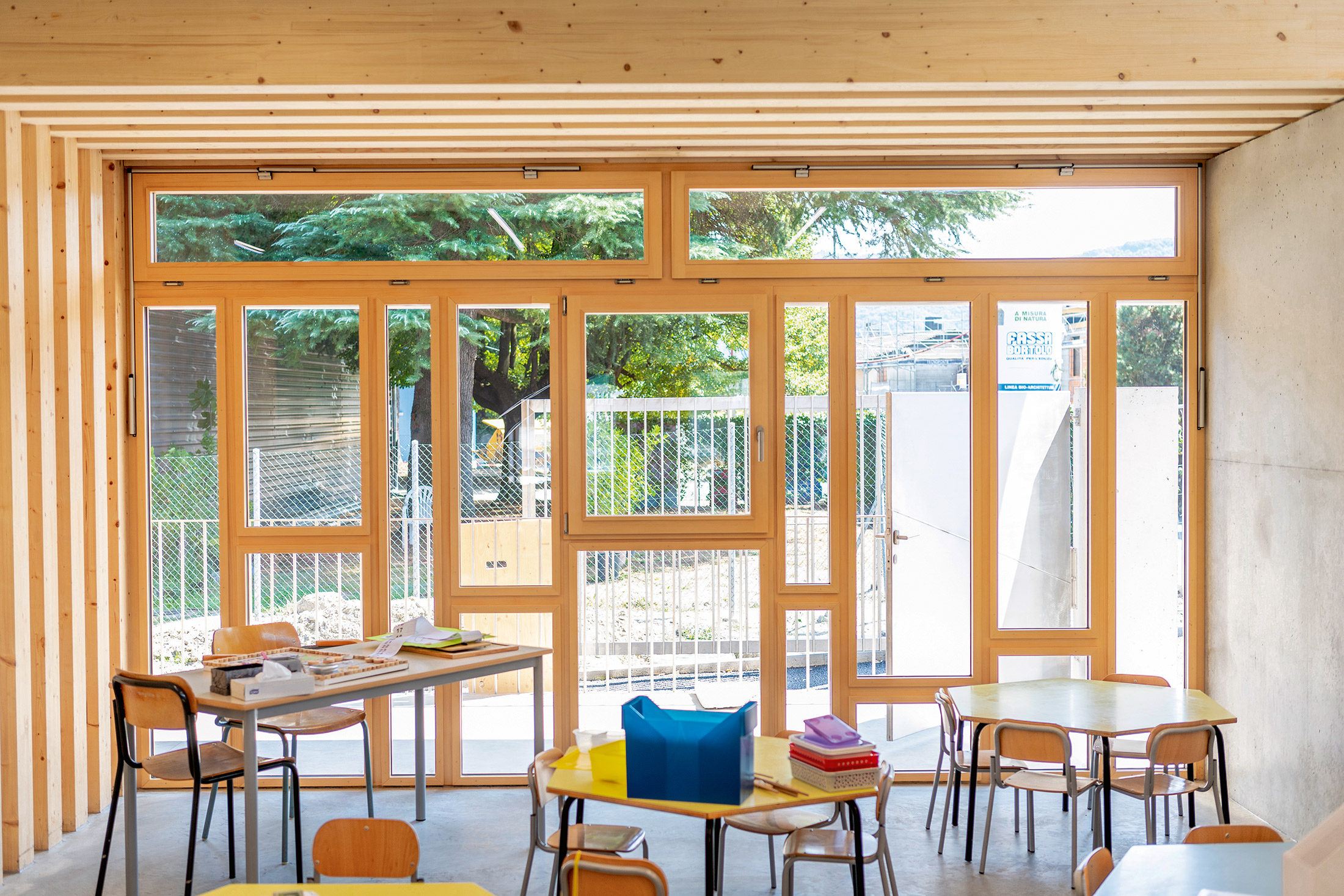 Premio per la miglior opera: Scuola dell’infanzia San Giorgio e piazza delle scuole, Morbio Inferiore, 2015-2018. Committente: Comune di Morbio Inferiore. Progettista: Jachen Könz, Lugano-Besso