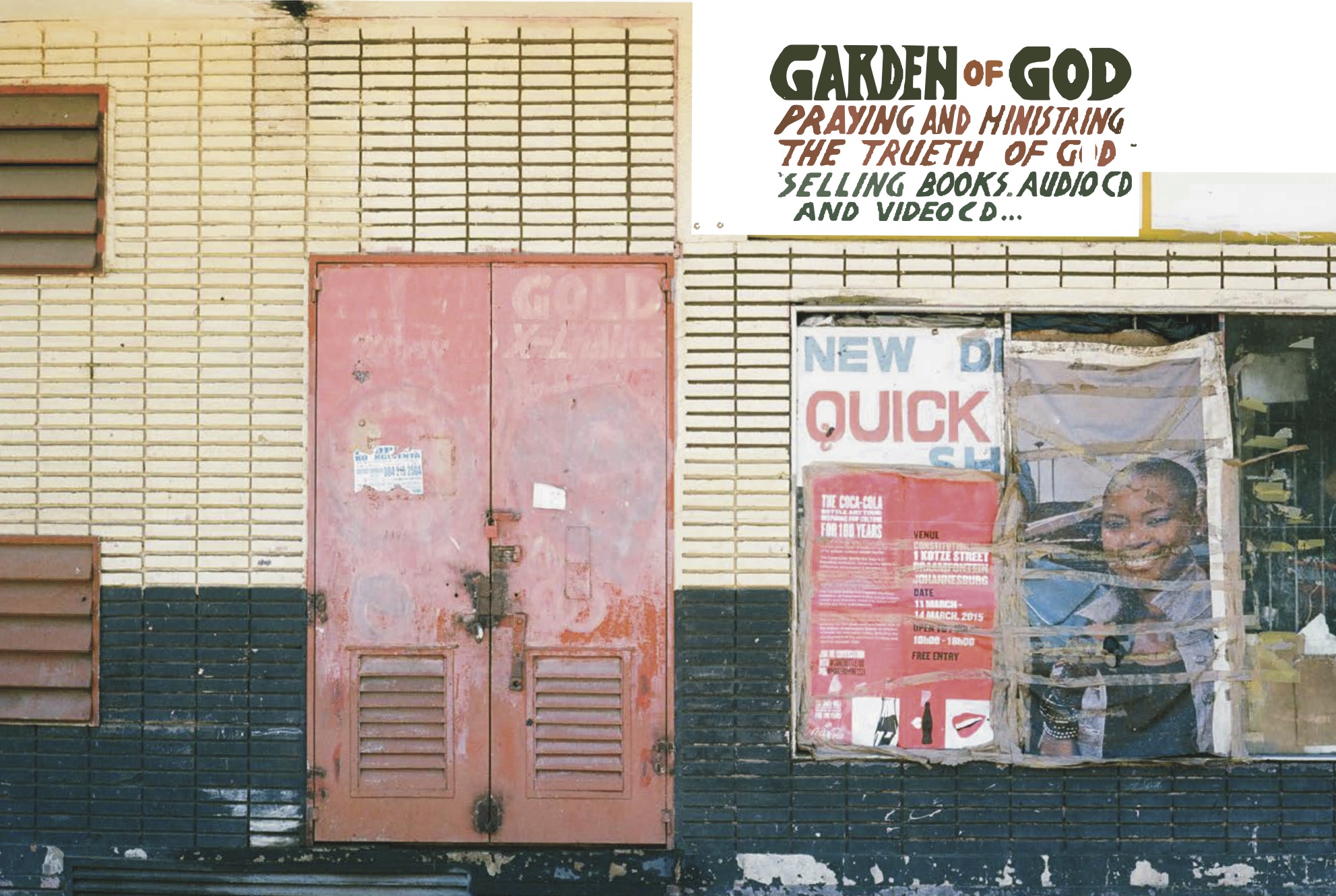 L'artista e ricercatrice De­ni­se Ber­ts­chi ha scoperto documenti che provano come il rapporto economico tra Svizzera e Africa sia continuato durante l’apartheid nonostante le sanzioni delle Nazioni Unite. A partire da questi materiali ha realizzato una serie di fotografie e dei video.