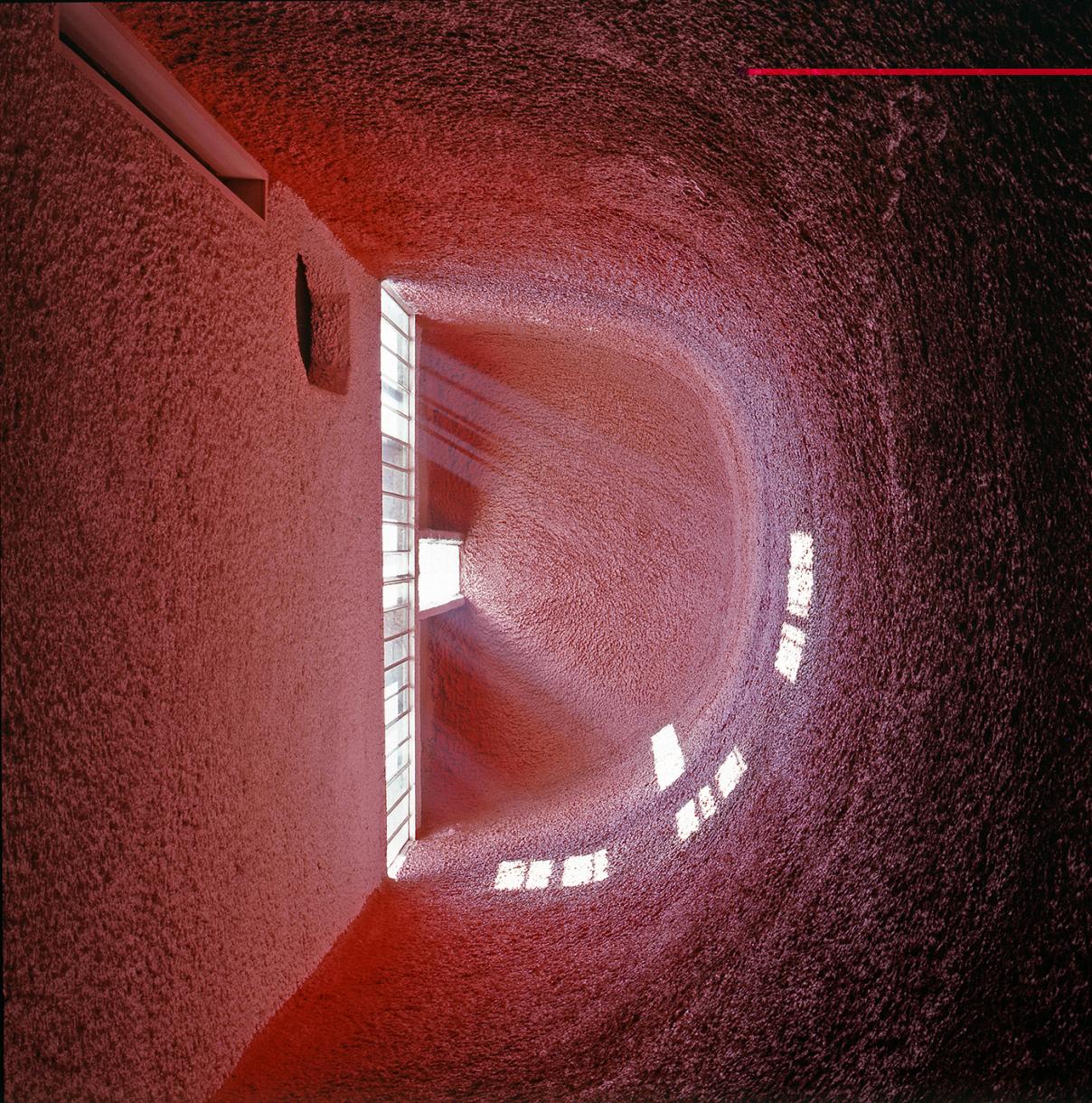 Henry Plummer, Cappella di Notre Dame du Haut, Ronchamp, di Le Corbusier