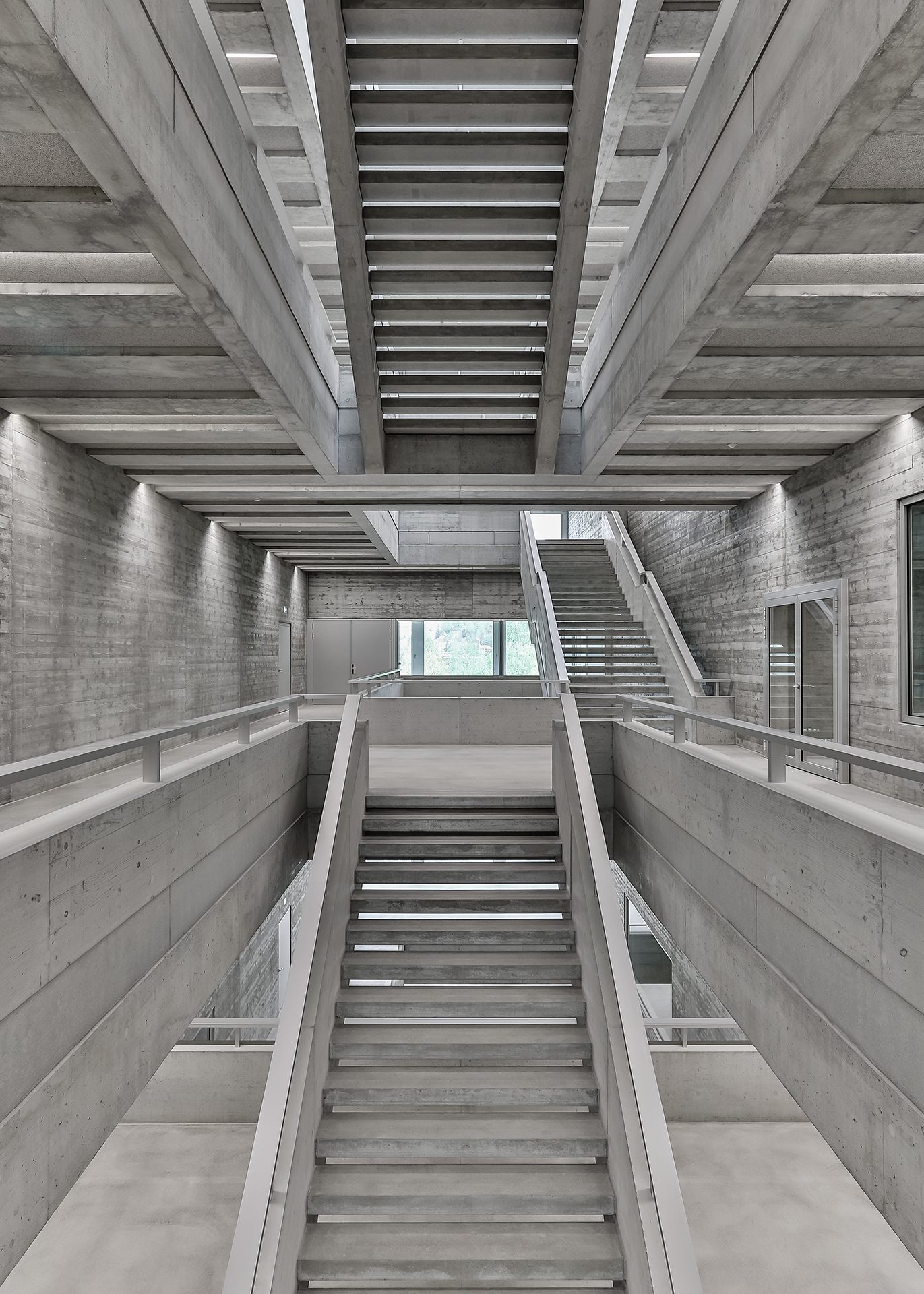 Musikhochschule LU Treppen_Innenhof