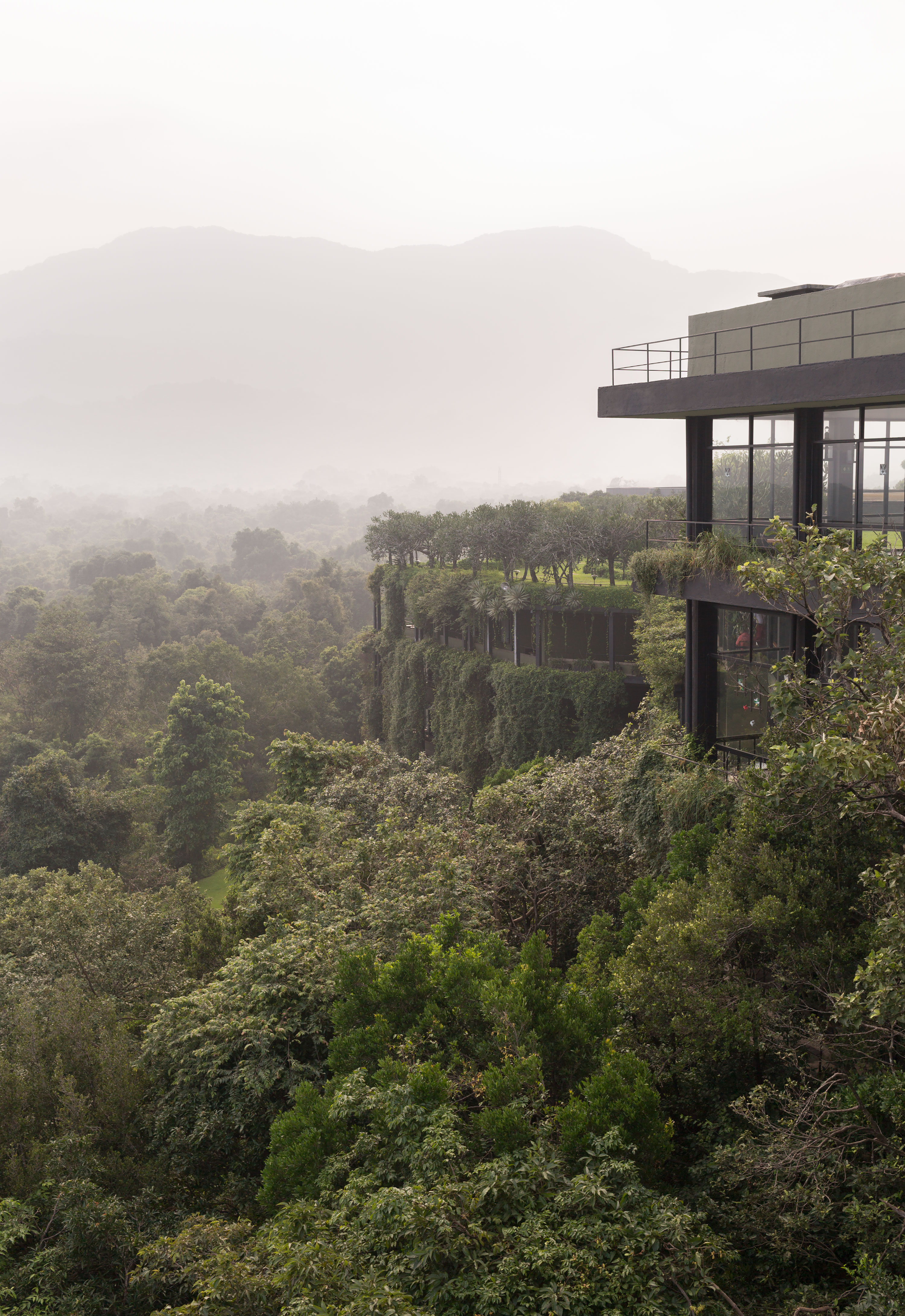 Senza titolo, 2020, Kandalama Hotel, Sri Lanka, Geoffrey Bawa