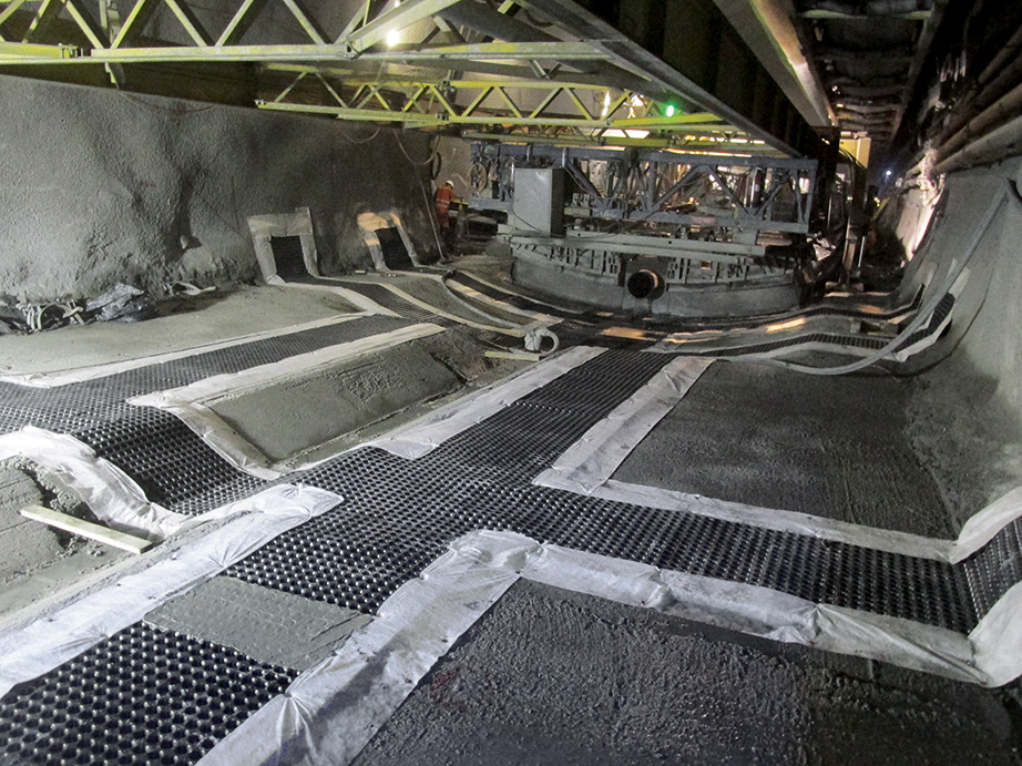 Fasi esecutive relative alla costruzione della sezione.