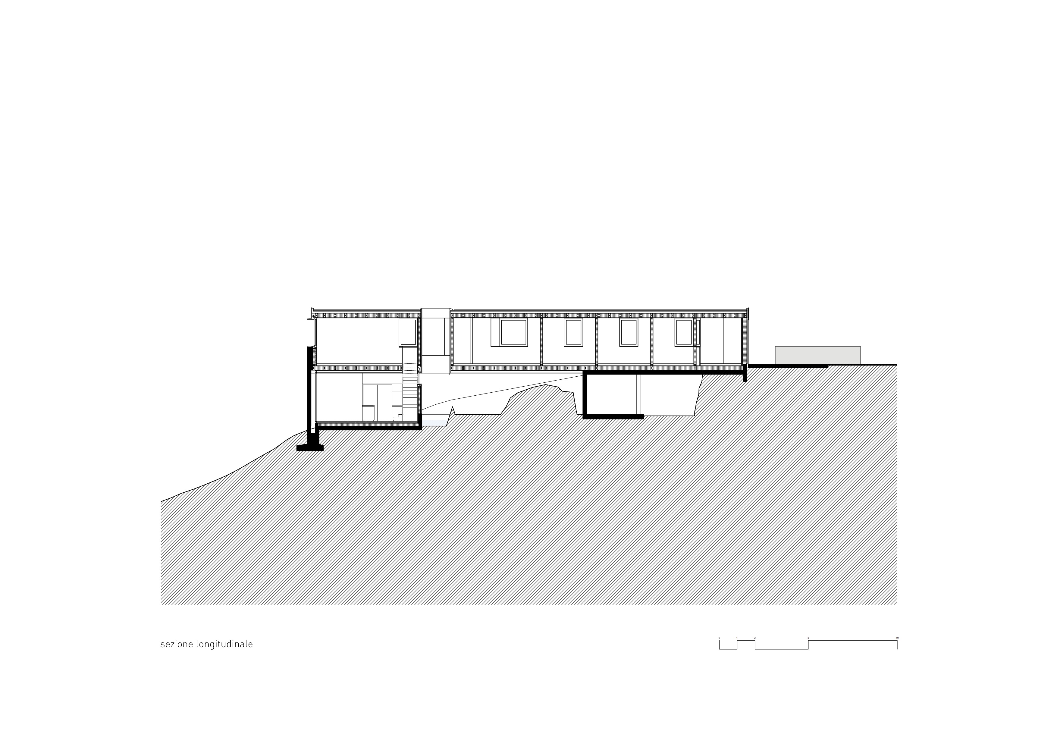 Casa a Fescoggia, sezione longitudinale
