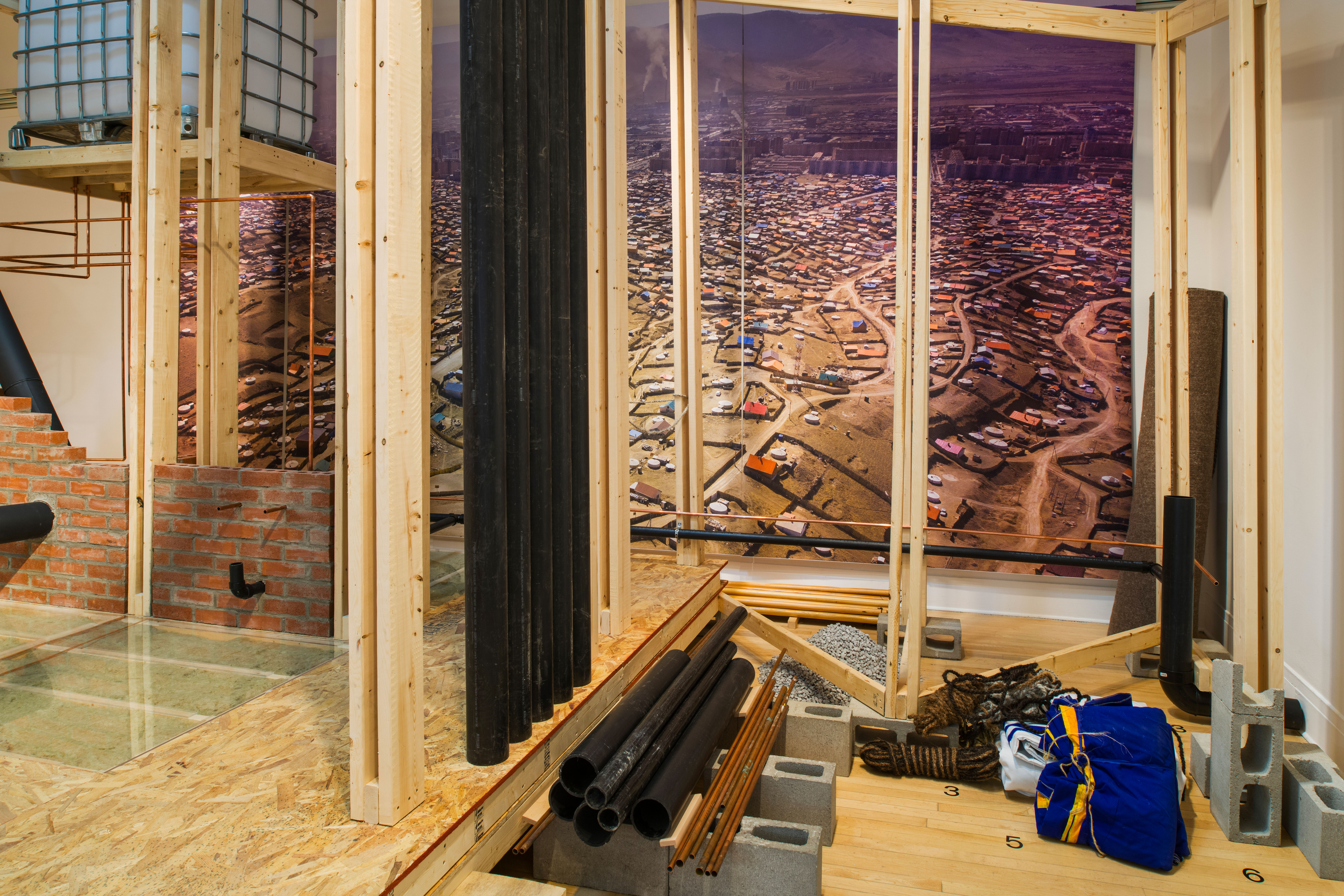 Les choses qui nous entourent : 51N4E et Rural Urban Framework. Sous le commissariat de Francesco Garutti. Vue d’installation, 2020