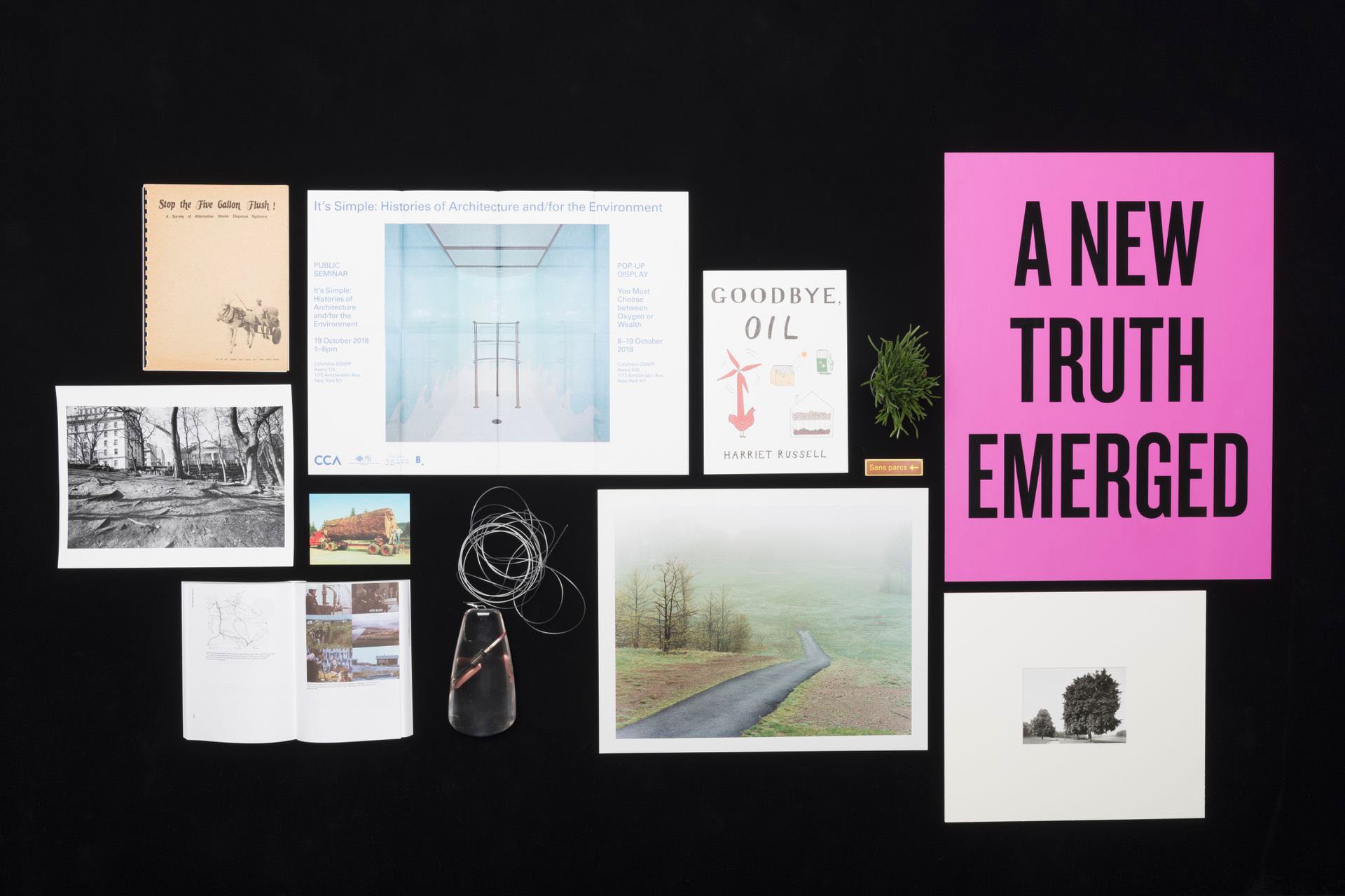 Le musée ne suffit pas. Publié en anglais sous le titre The Museum Is Not Enough. (CCA/Sternberg Press 2019), page 173, avec une photographie d’Elise Windsor