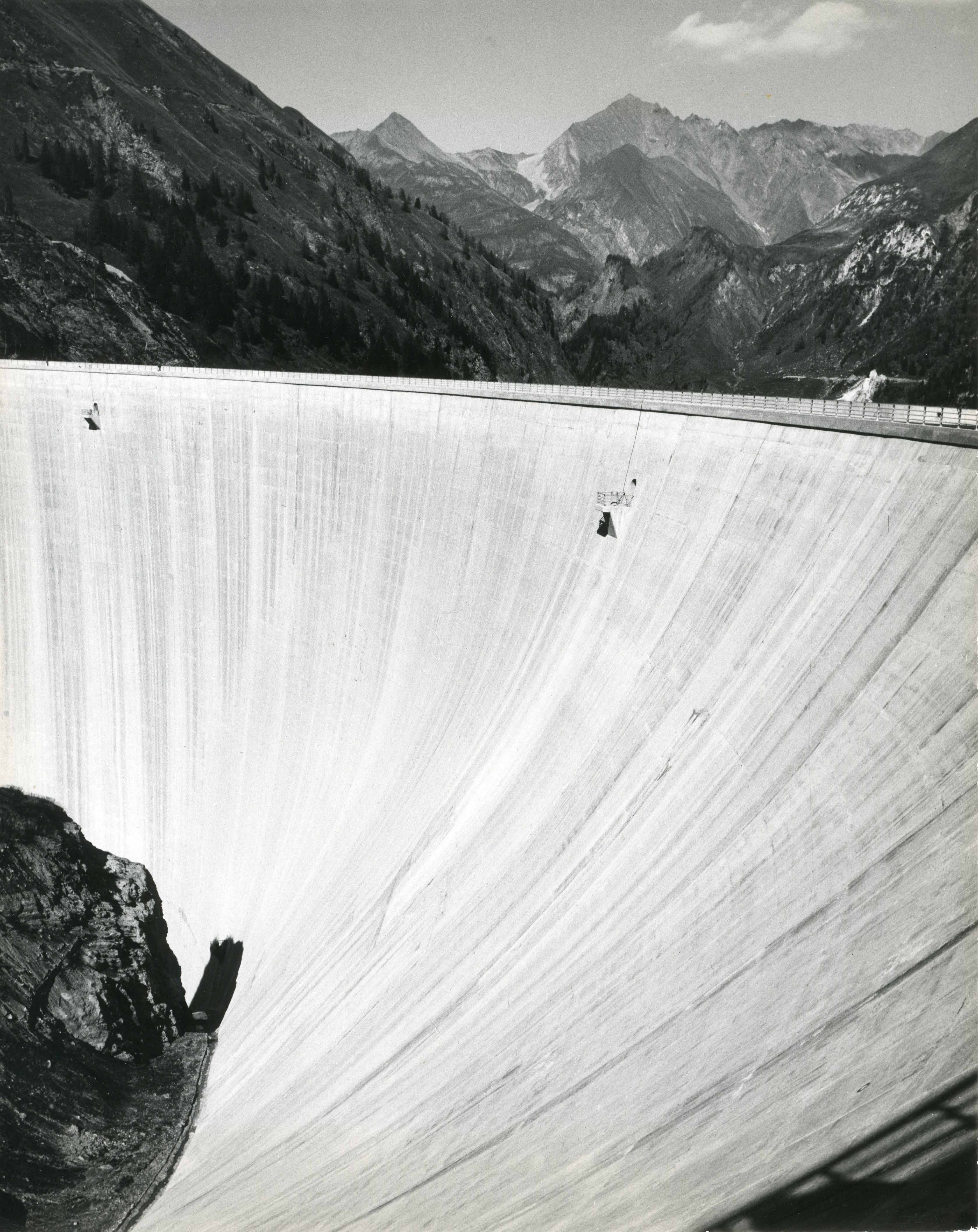 Vincenzo Vicari, «Diga del Luzzone», 1965 circa