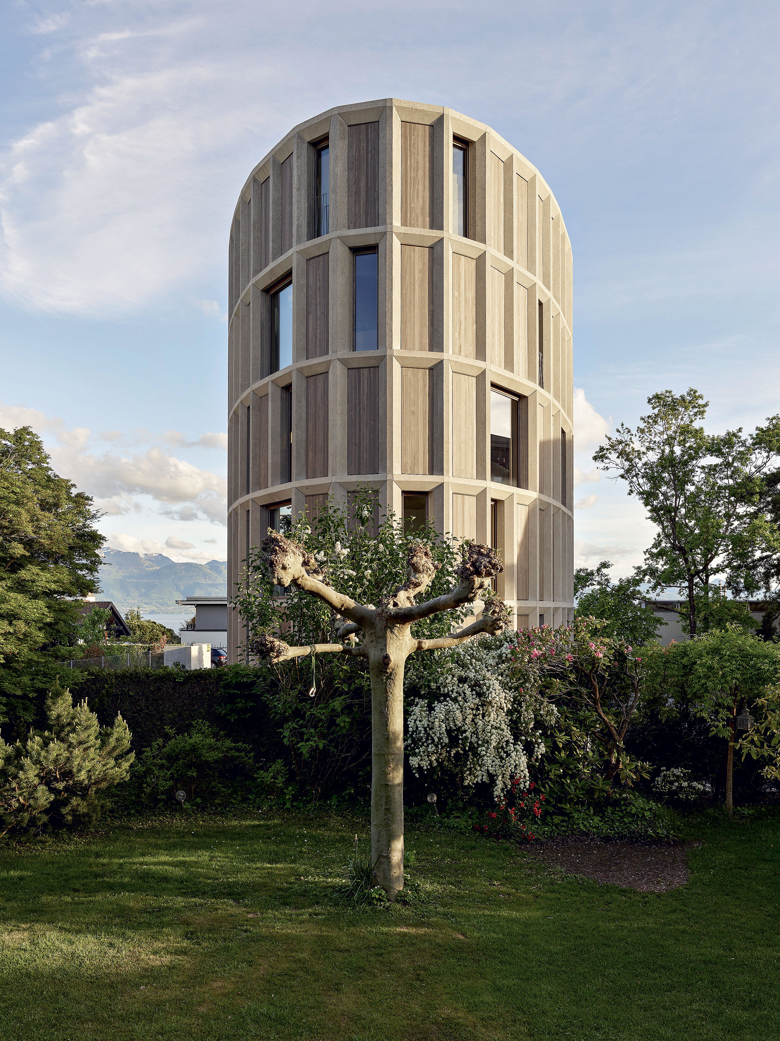 Immeuble de trois logements à Pully réalisé par Localarchitecture