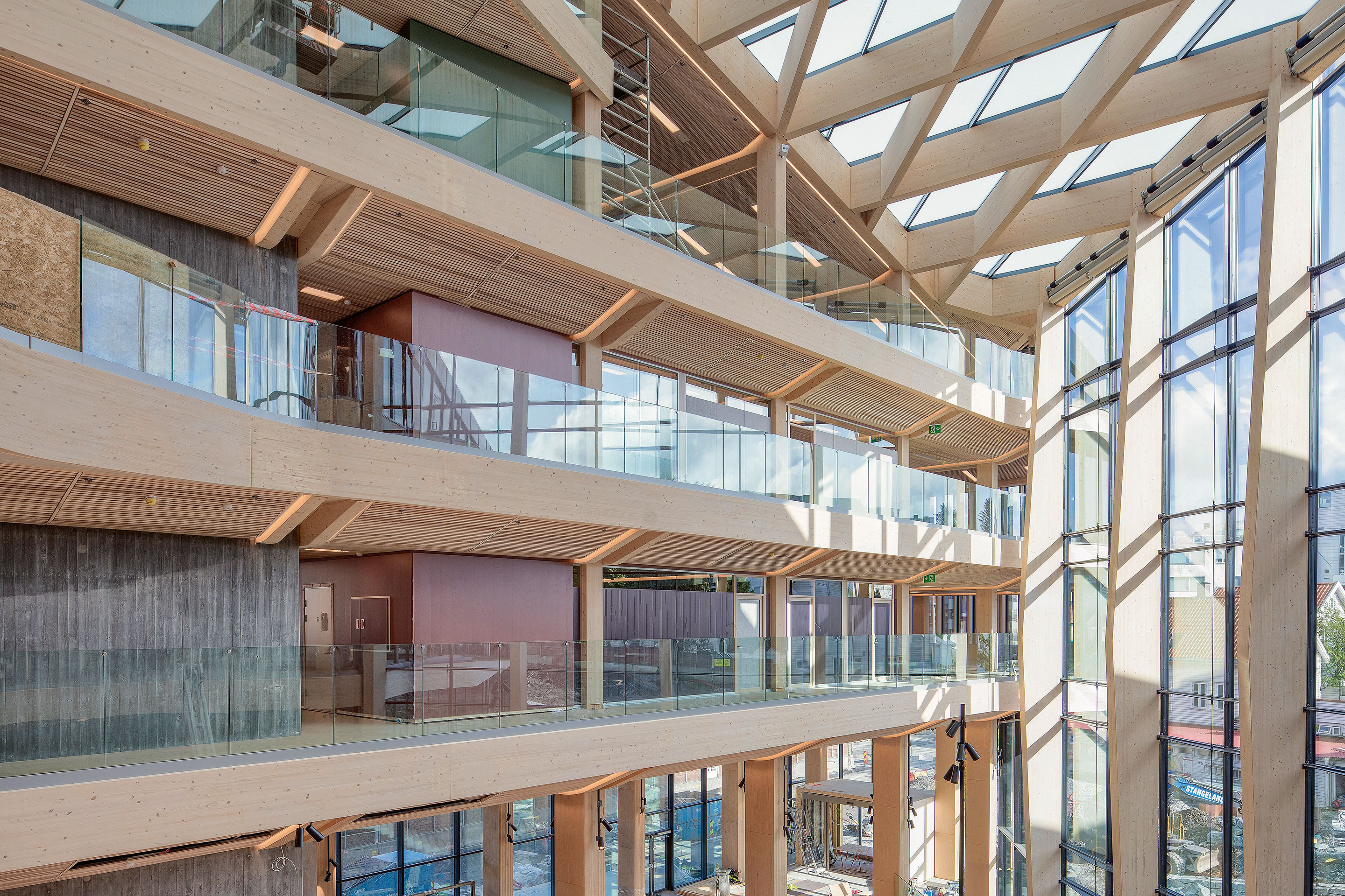 sparebank-construction-bois