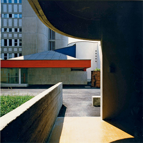 Vico Magistretti, Facoltà di Biologia dell’Università degli Studi, Milano, 1978-1981 (con F. Soro)