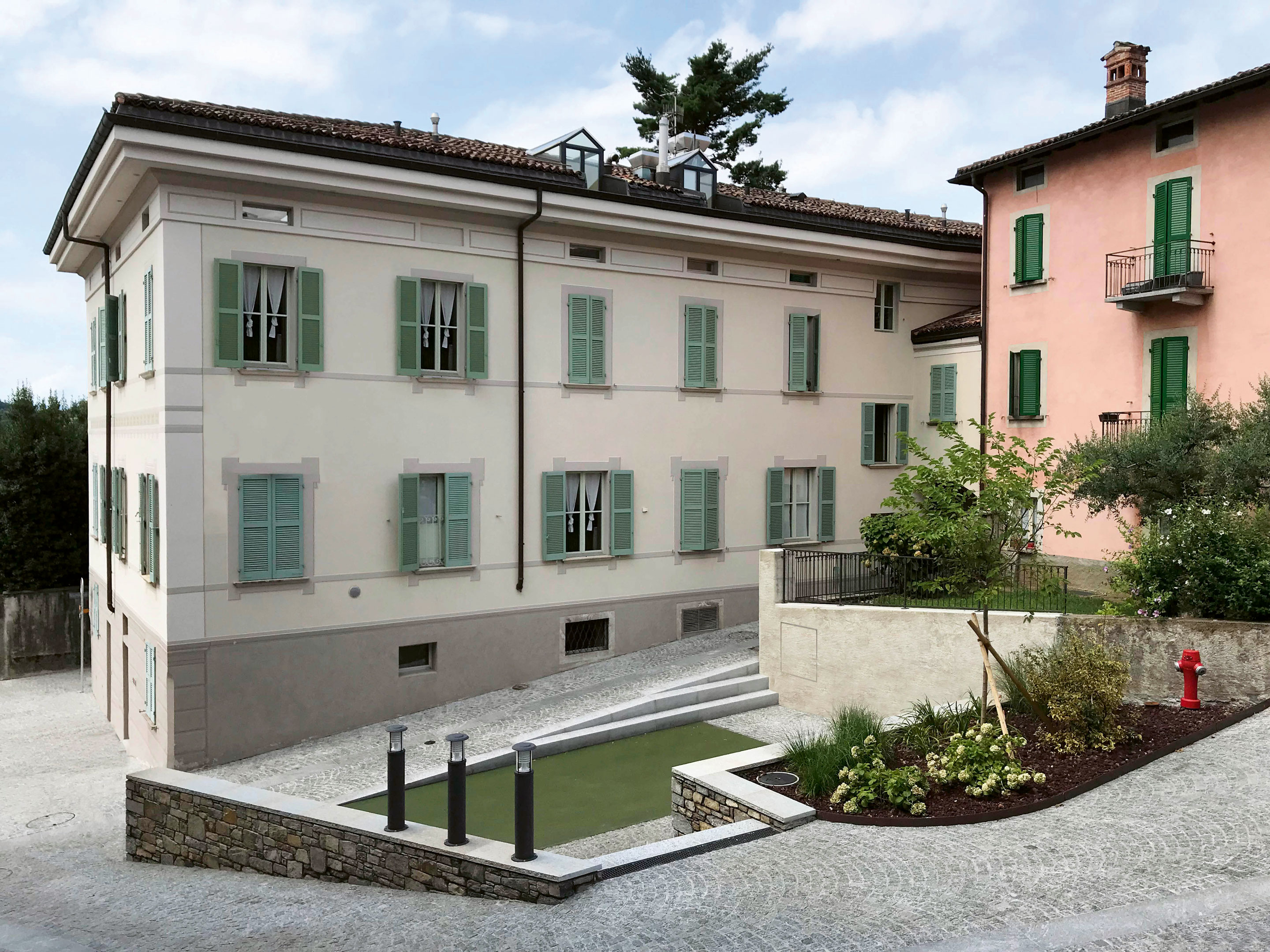 Le piazze di Canobbio (2014-2020) di Officina della Costruzione e Lucchini-Mariotta e Associati: Piazza Bossoli