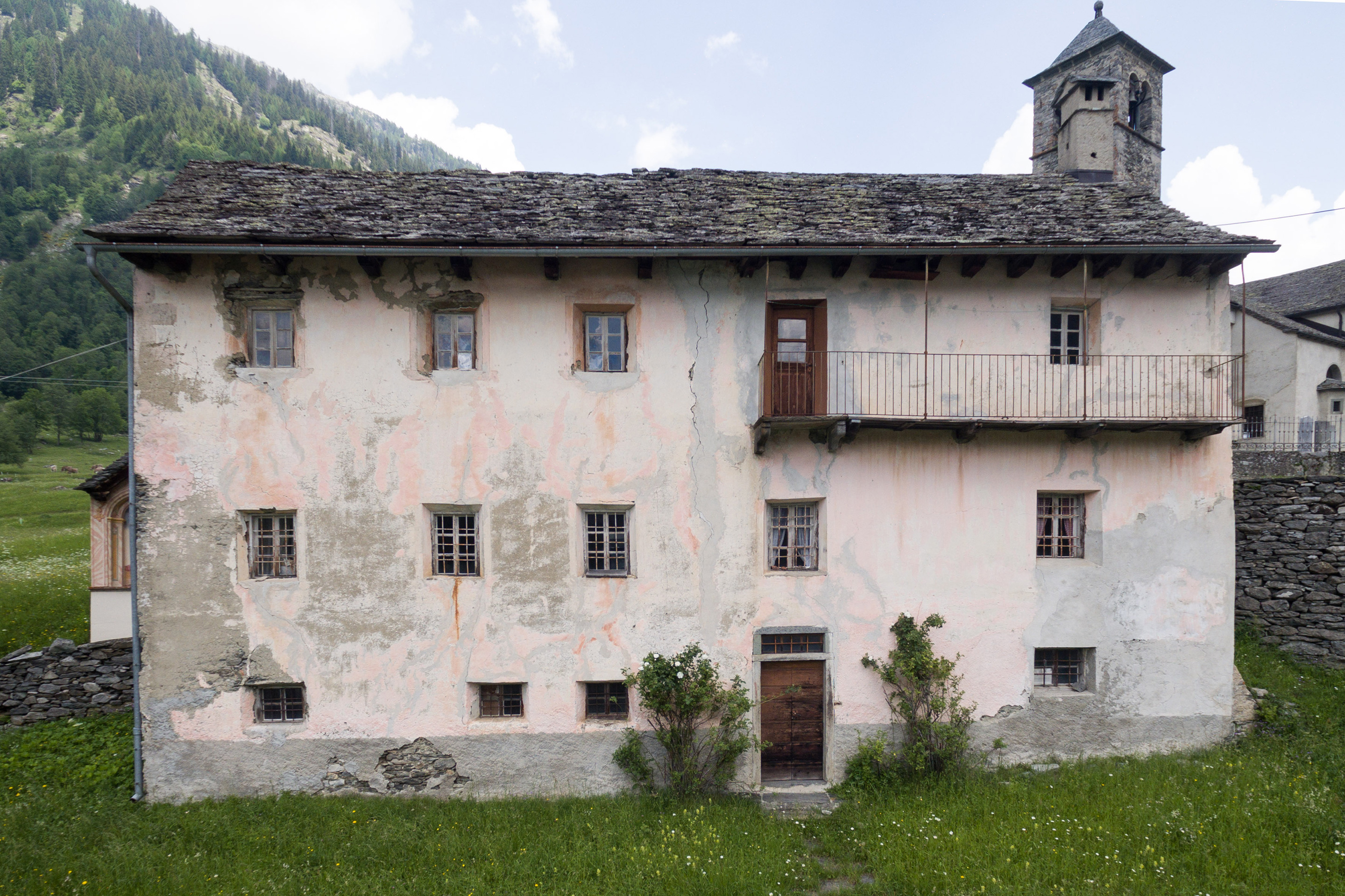 3-Casa-Perocchiale-in-Campo-(TI),-erbaut-1774-Ivo-Lanzi