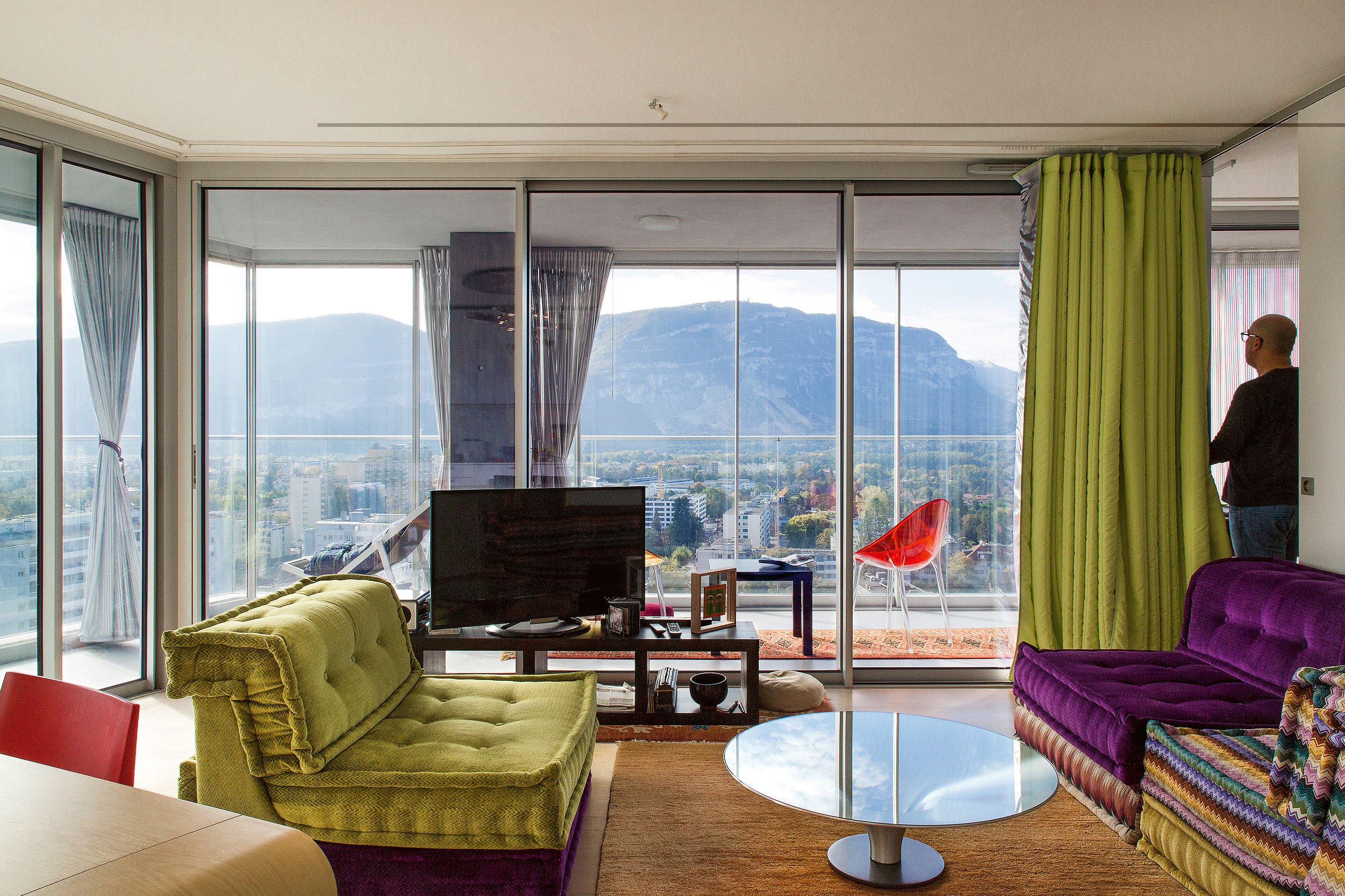 Die doppelten Raumschichten kennzeichnen viele Projekte des Architekturbüros.