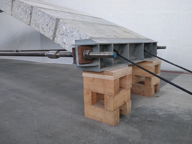 RE:CRETE - un passerelle en béton de réemploi