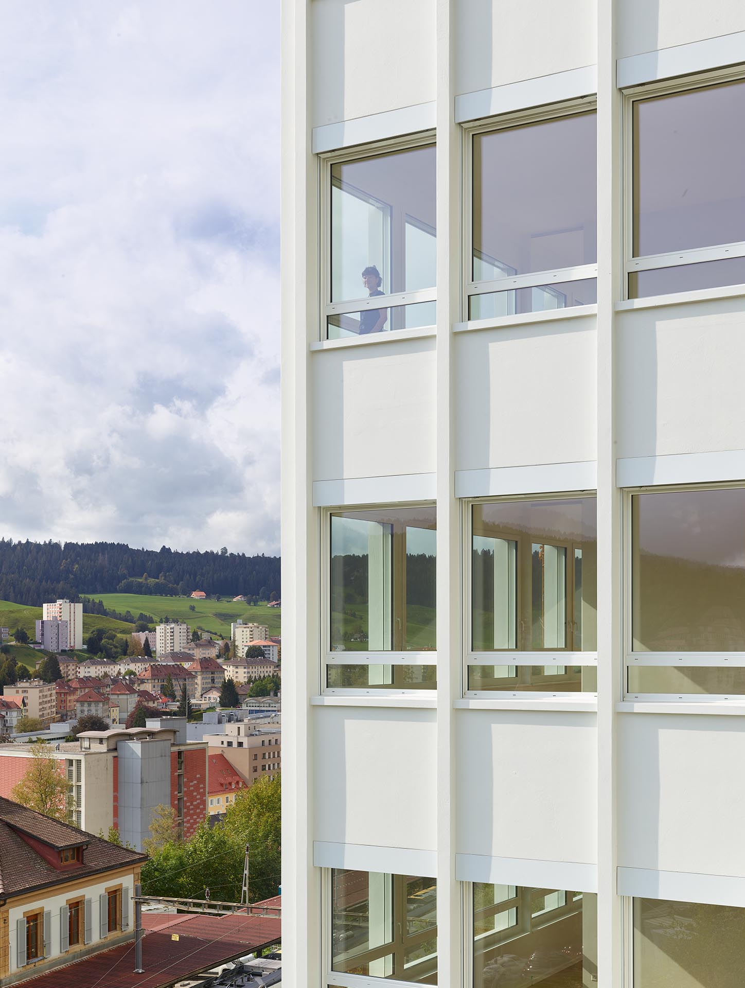 Transformation-Manufacture-Zodiac-Le-Locle-B