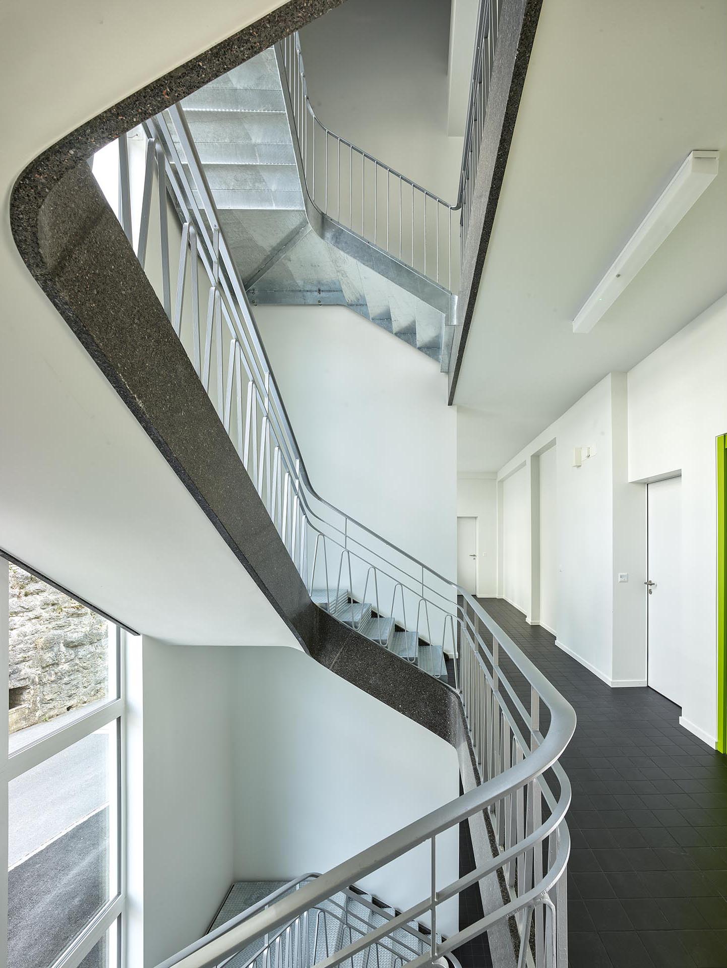 Transformation-Manufacture-Zodiac-Le-Locle-C