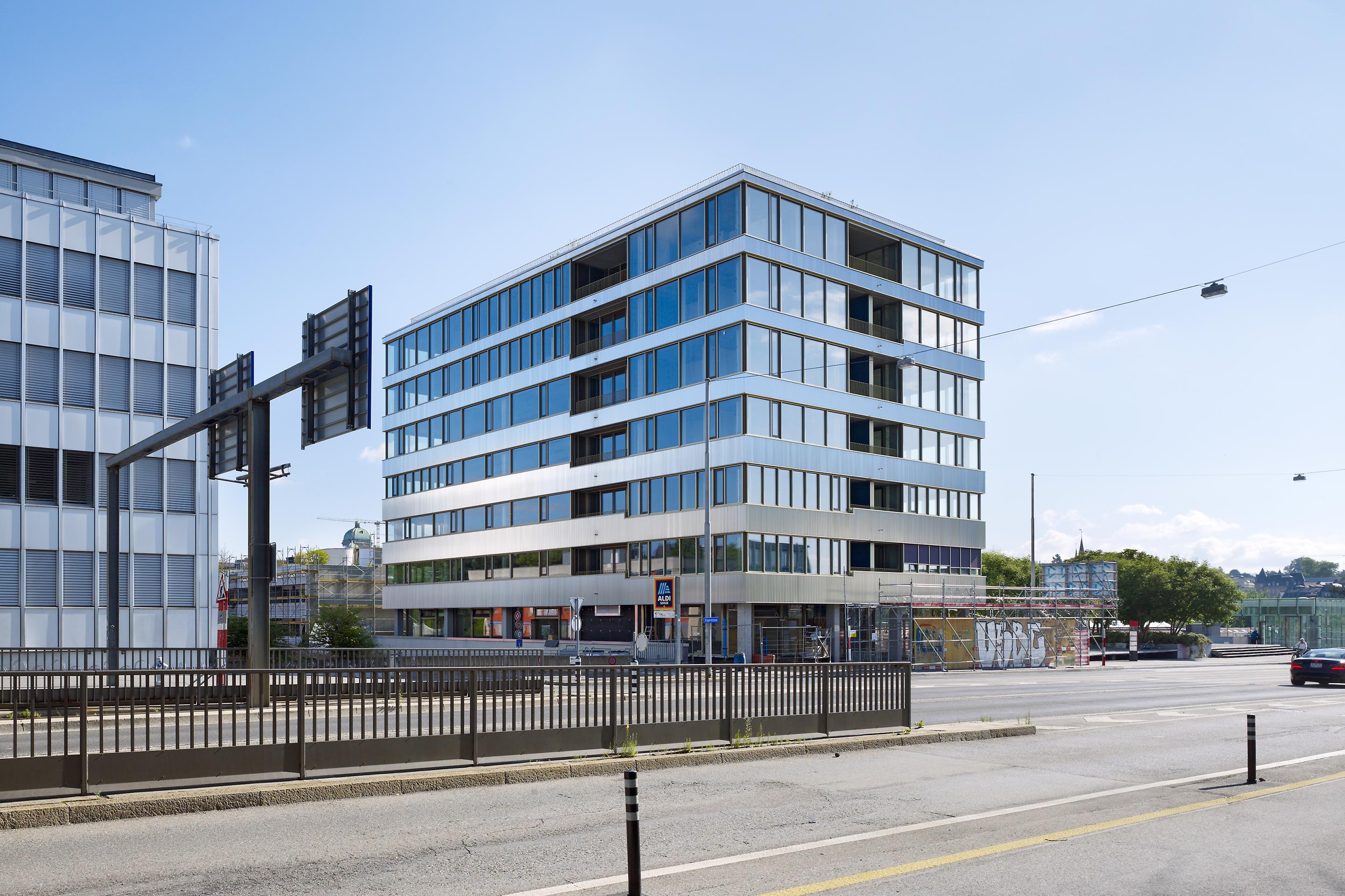 Umnutzung-Buerohaus-Bern-Umbau-Wohnungsbau-Zusatz-2