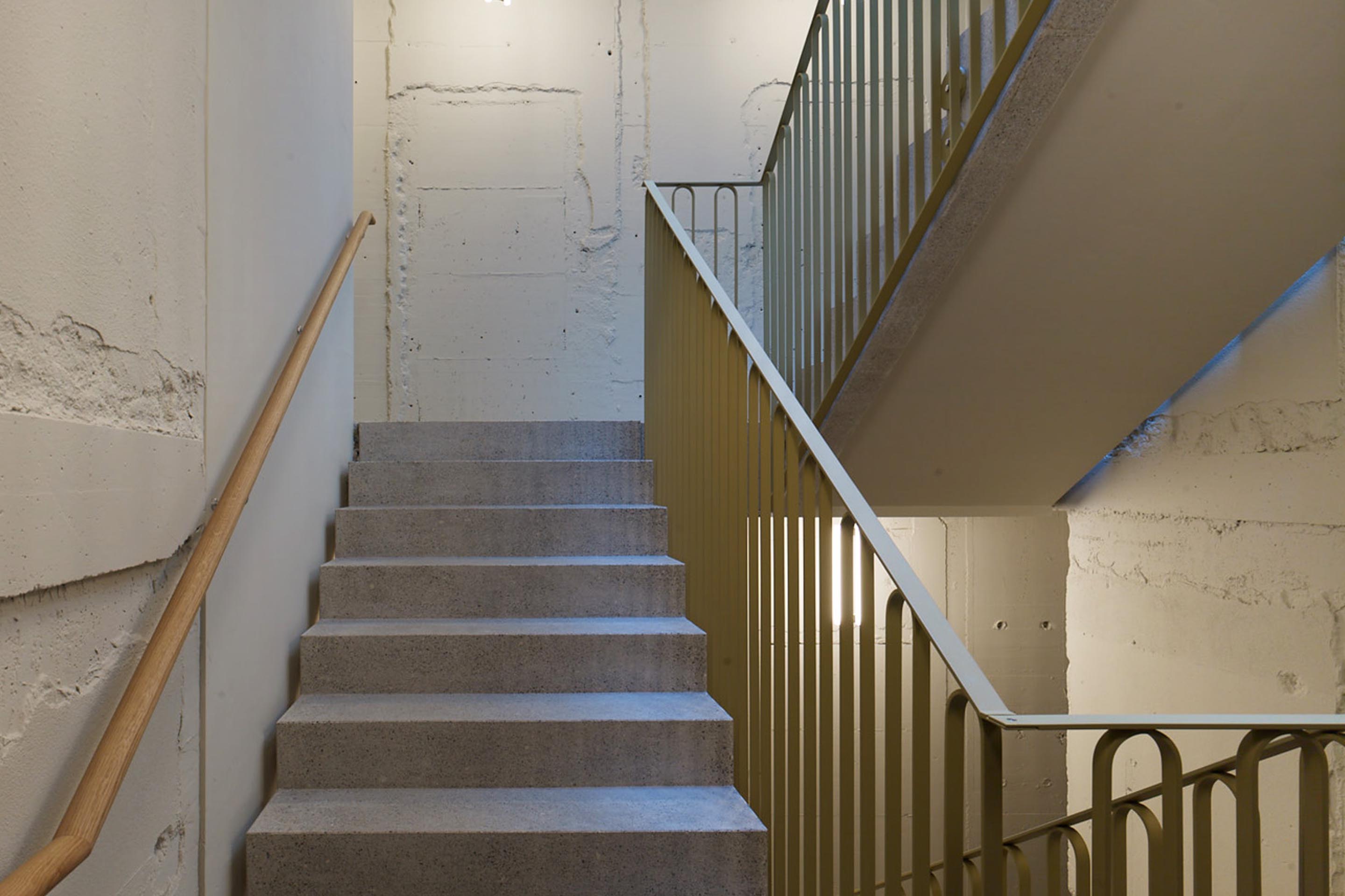 Umnutzung-Buerohaus-Bern-Umbau-Wohnungsbau-Zusatz-4