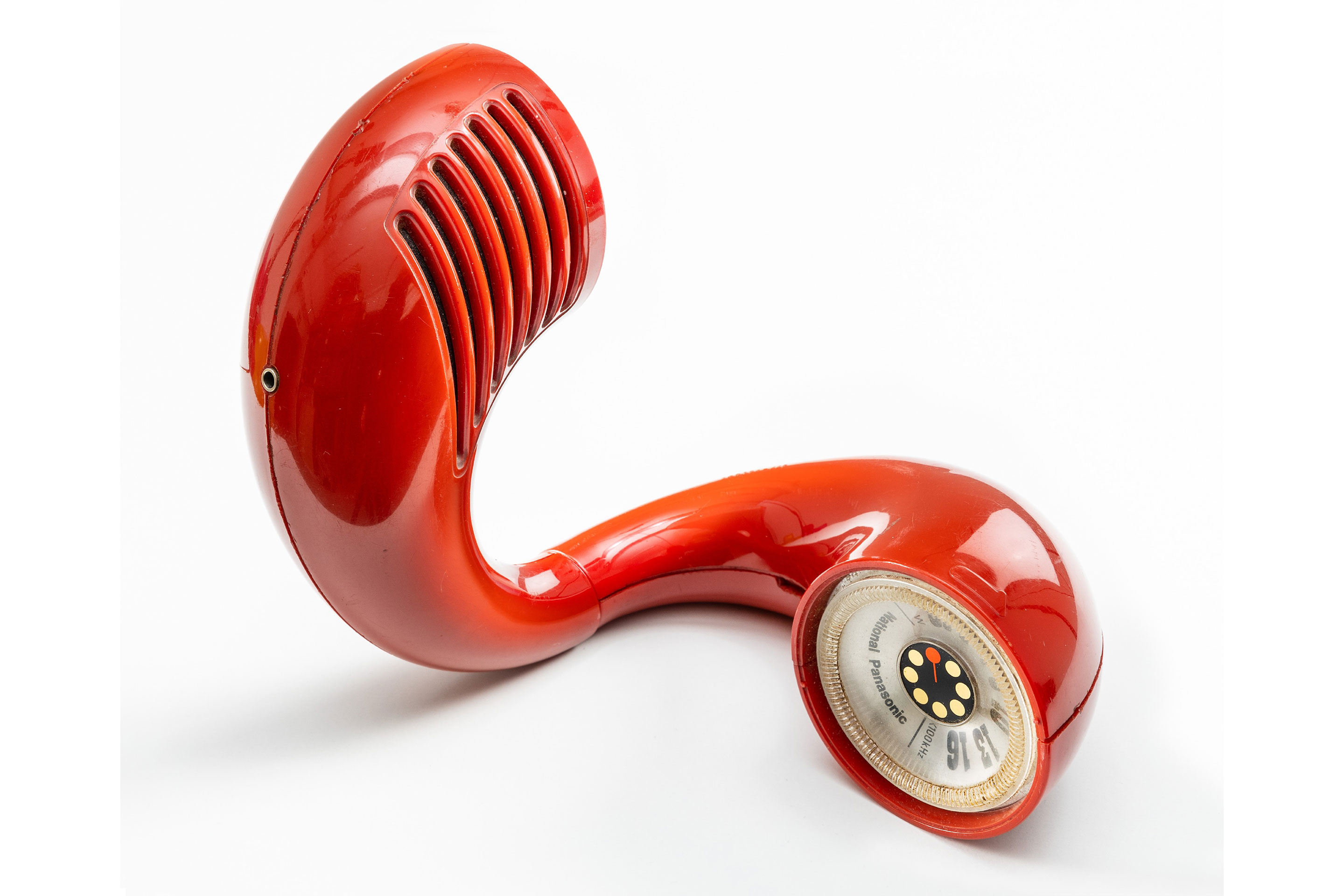 Vitra-Plastic-Panasonic-Toot-a-Loop