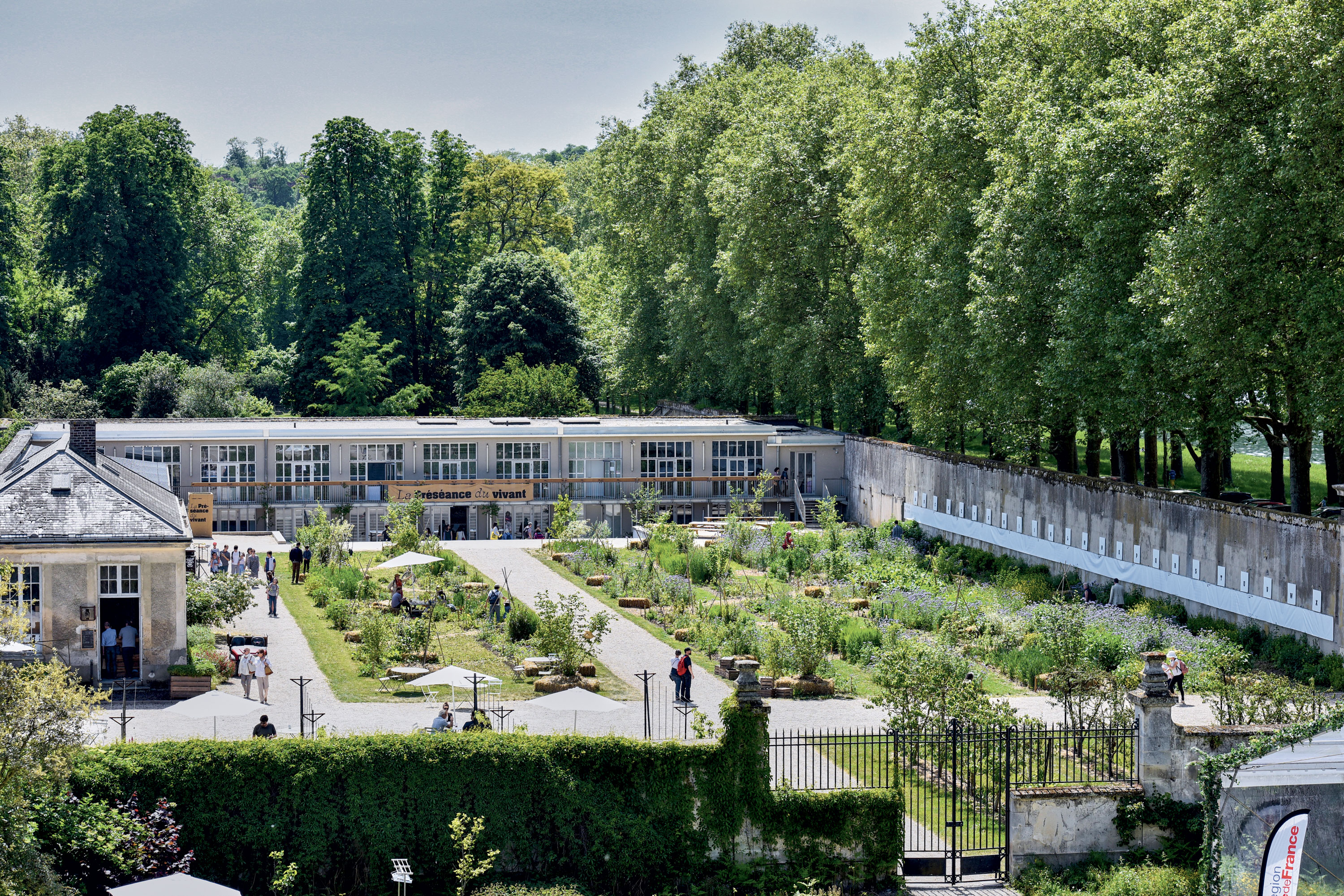 Le Potager des Autres, un jardin pensé comme une expérience collective rassemblant une vingtaine de jardinier·ères, exposition la Préséance du vivant