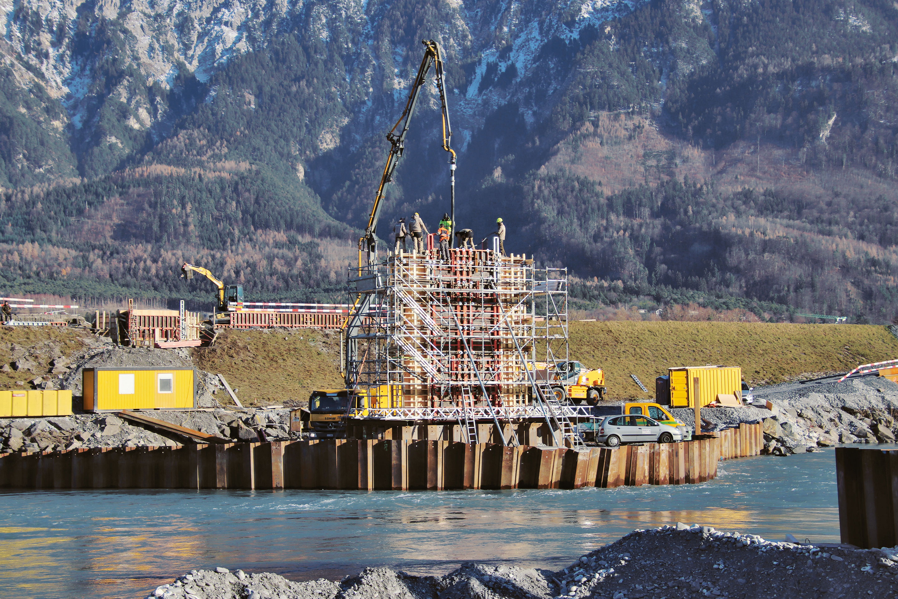 Langsamverkehrsbruecke-Bau-Pfeiler