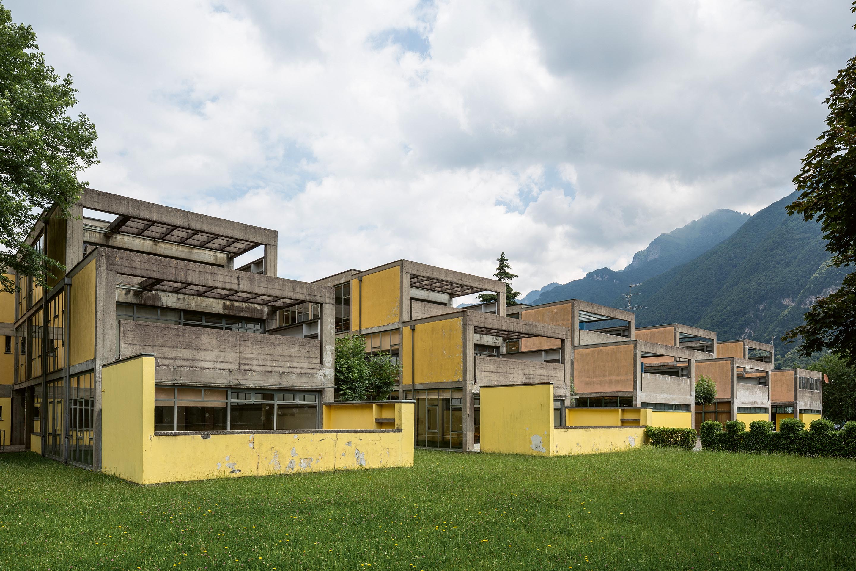 Il Centro scolastico prima dei lavoro di restauro.