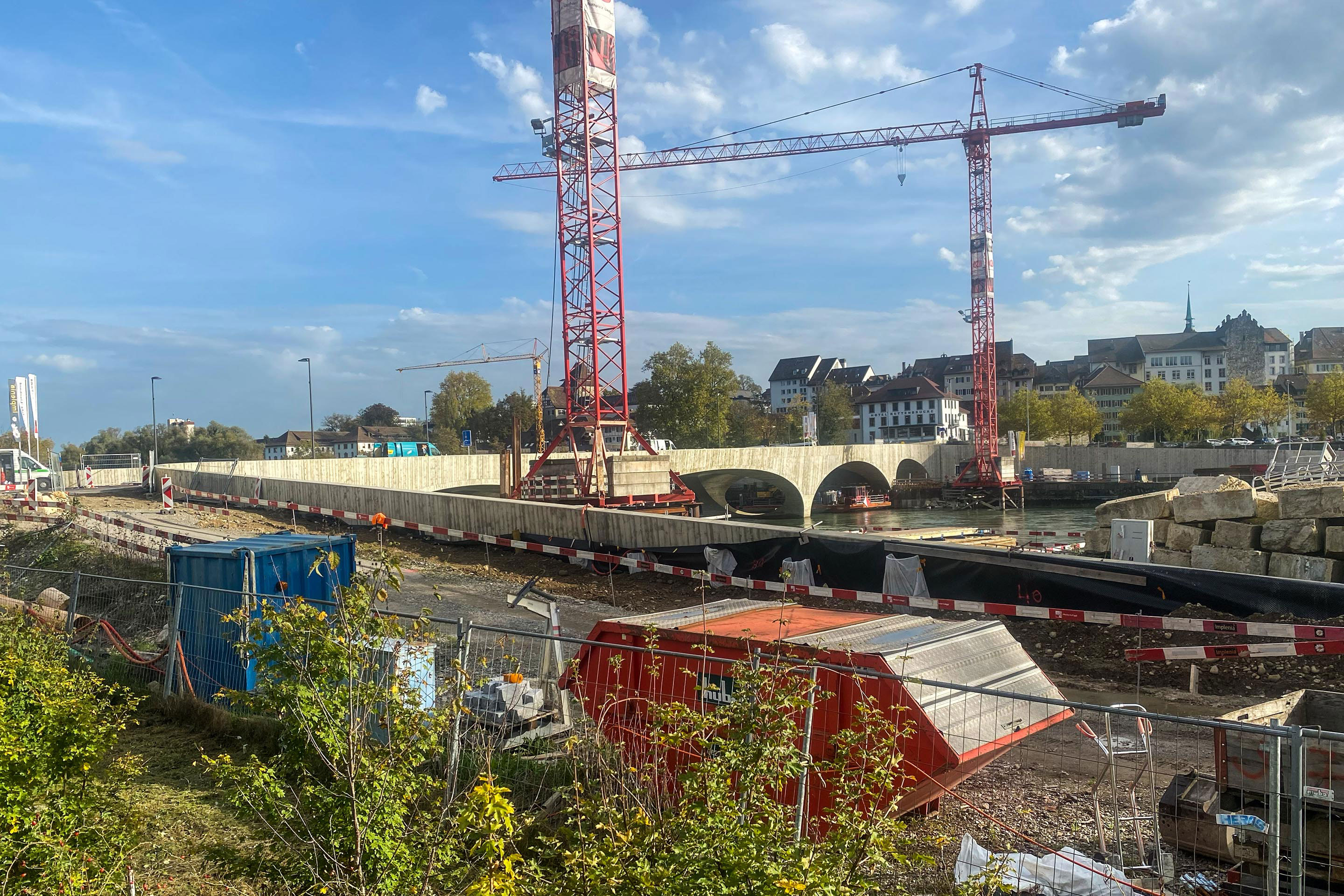 aarebruecke-aarau-9716 Der Hauptinstallationsplatz befand sich auf der Nordseite der Brücke.
