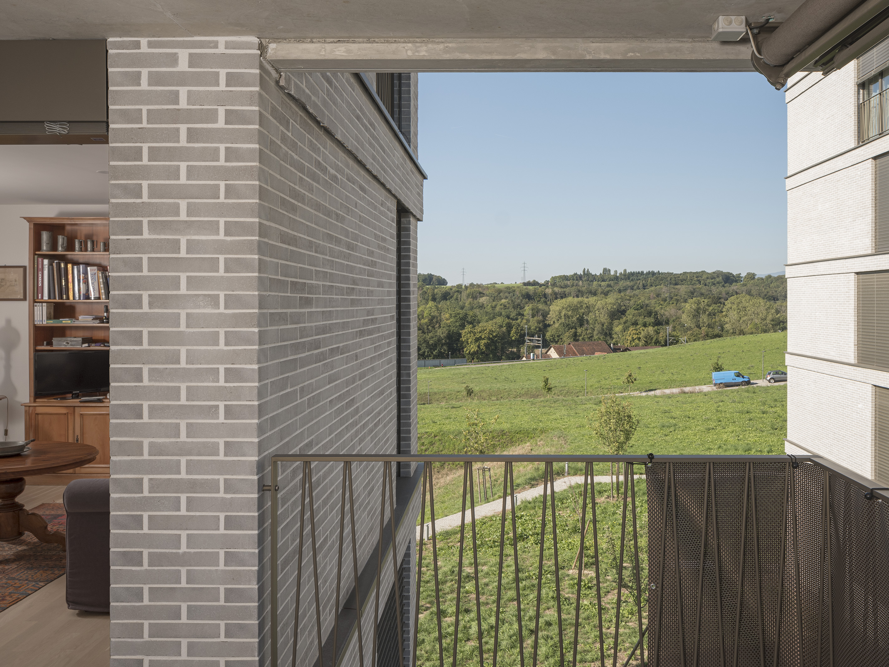 Les Kharites, Chessex &amp; Cie SA et al30 architectes