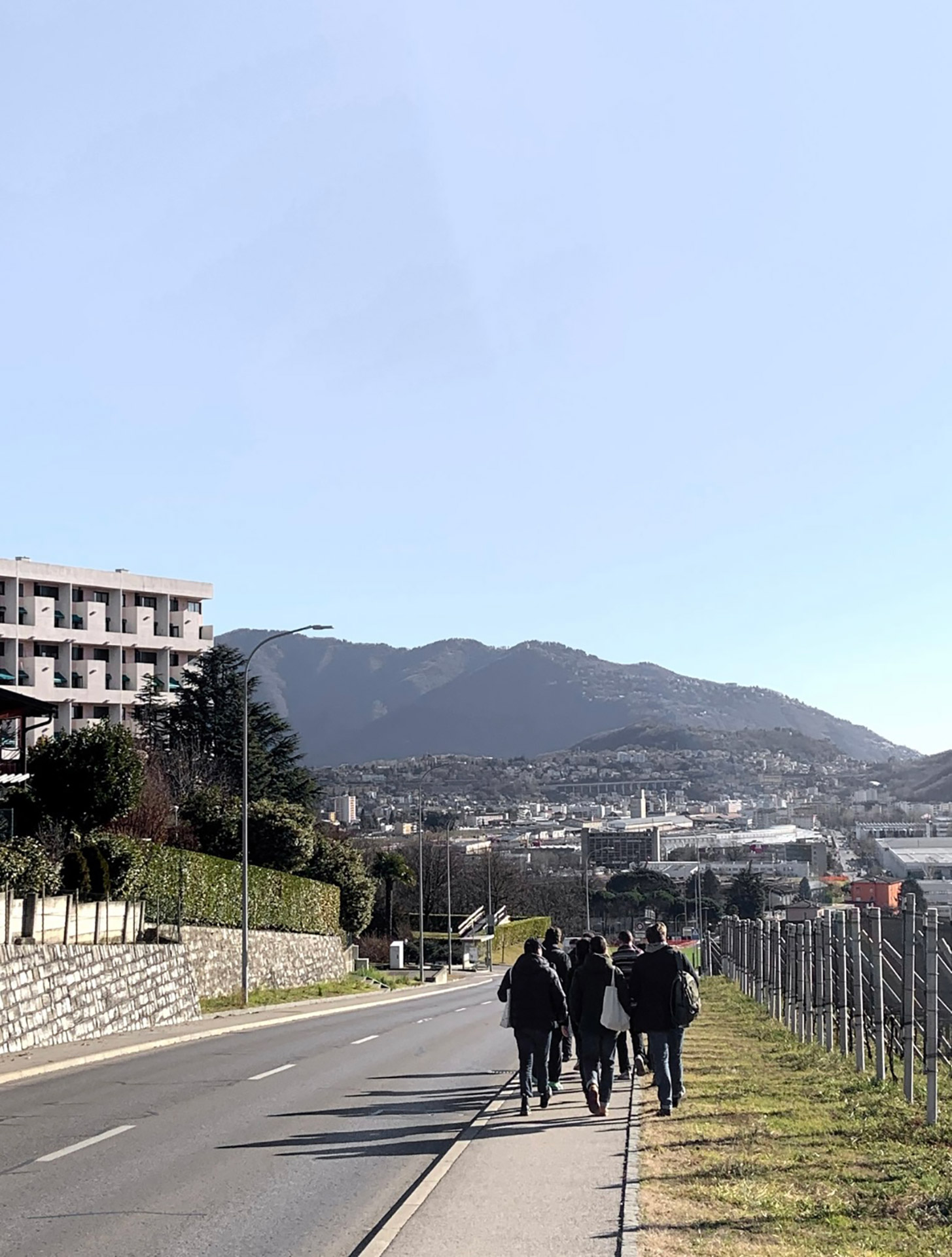 Swiss summer School 2022: Camminata da Chiasso a Riva San Vitale.