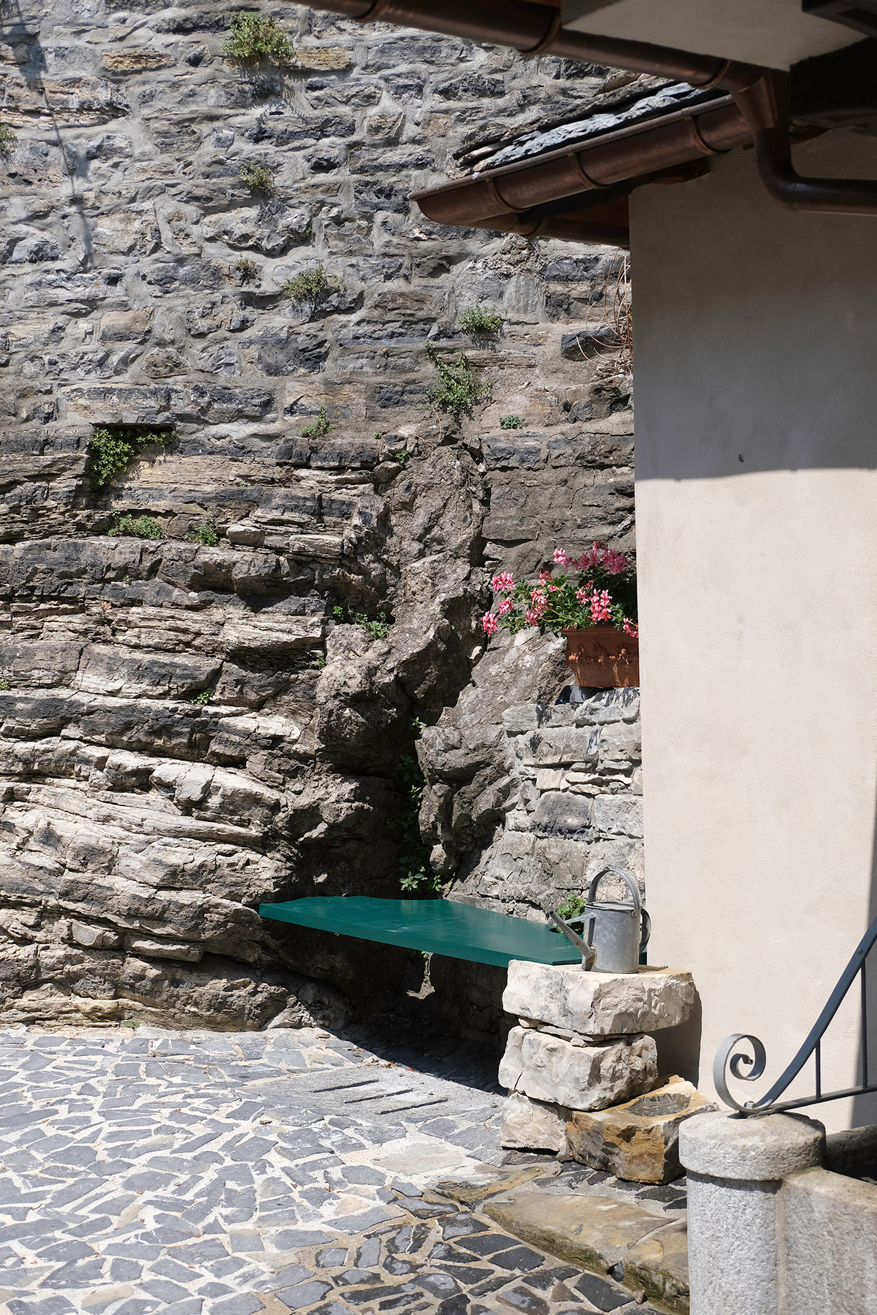 Revealing Encounters: Intervento presso la fontana di Cabbio