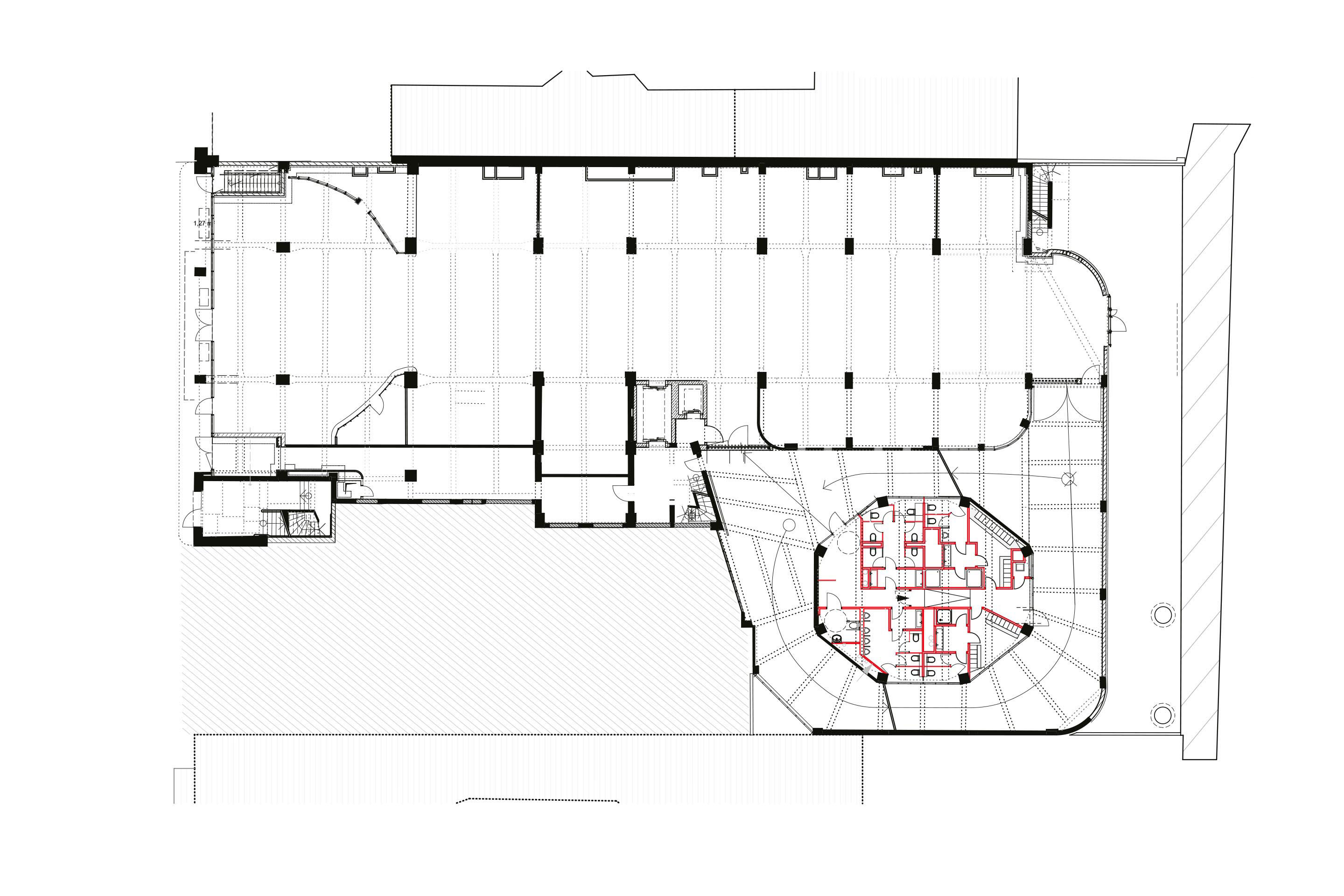 Nur wenige Eingriffe machen aus dem Betonskelettbau der Kant-Garagen die neue Berliner Dependance des Möbelladens «Stilwerk».Im Gegensatz zu den meisten seiner Artgenossen ist das Parkhaus als Zeuge von früher Motorisierung und Neuer Sachlichkeit ein bedeutendes Baudenkmal.