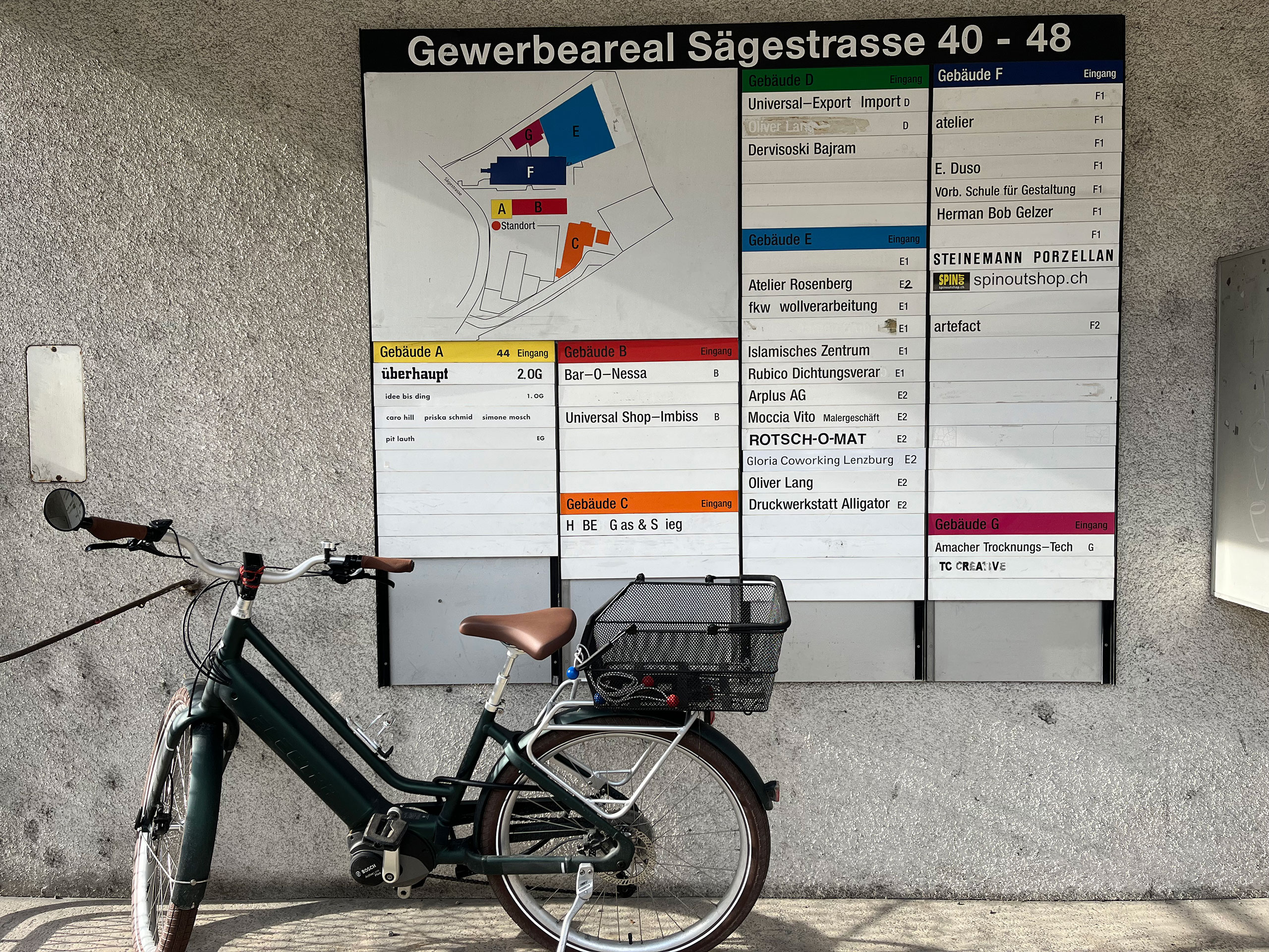 Rundgang über das malerische Gelände: Spuren unterschiedlichster Zeiten entfalten ihren Charme.