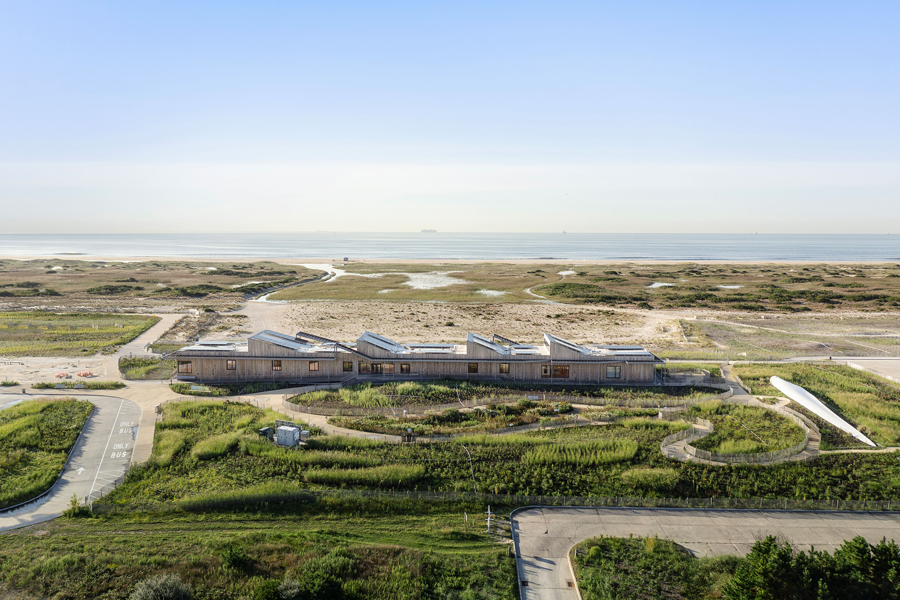 Jones Beach Energy &amp; Research Center. 2018-20. Aerial view looking South East.