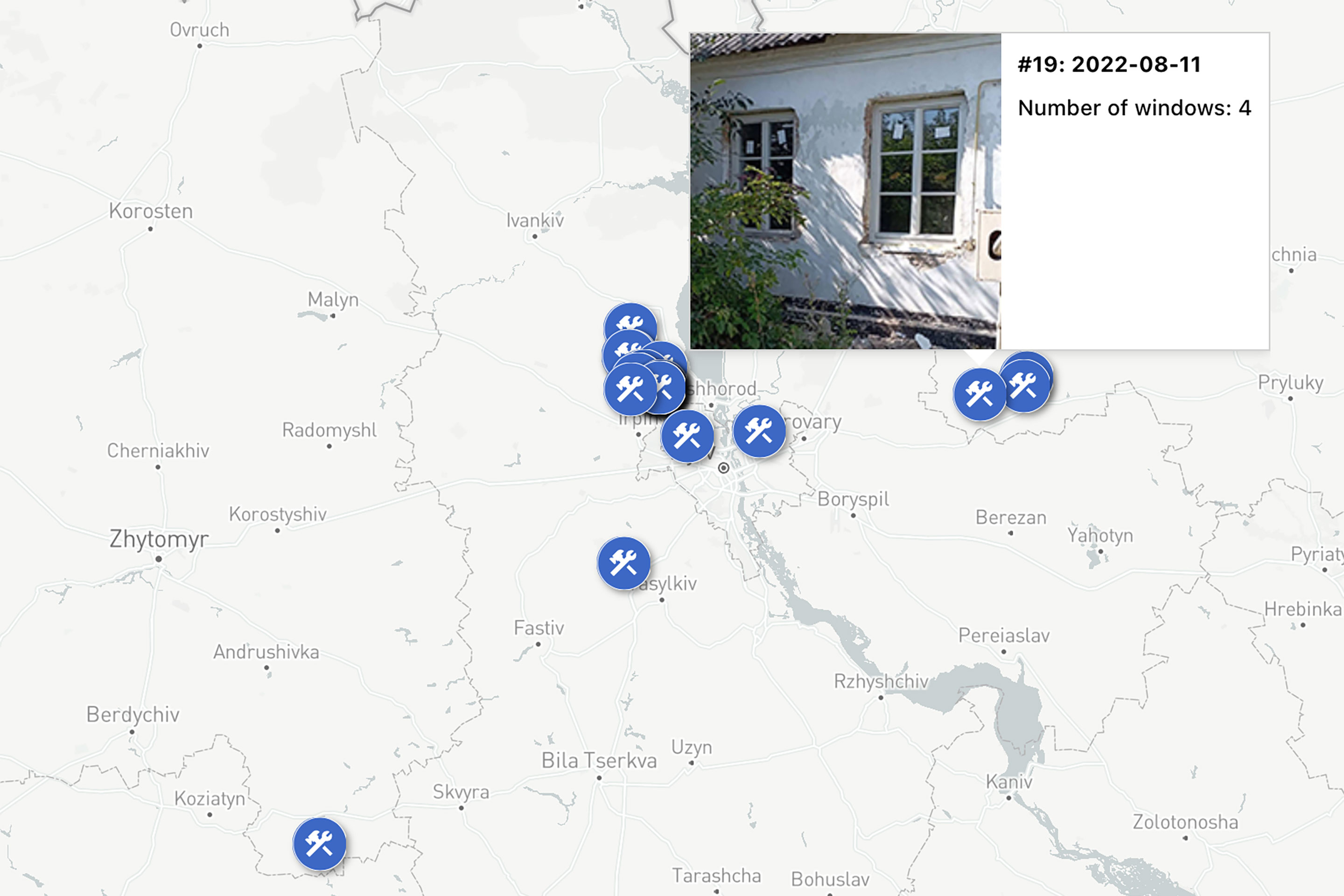 Eine interaktive Karte auf der Webseite des Vereins zeigt, wo und wieviele Fenster verbaut wurden.