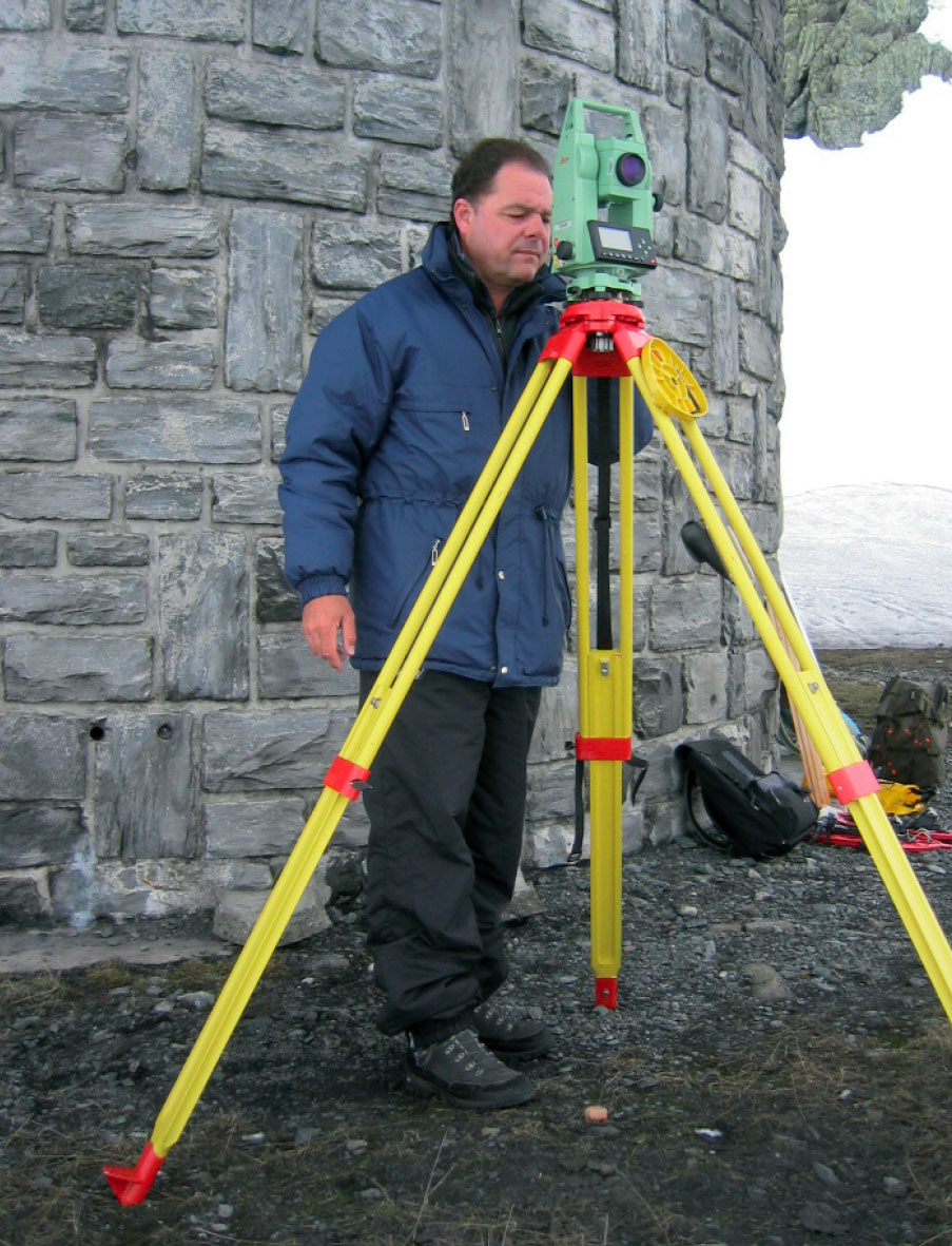 Fig.6: Station de mesure avec le théodolite