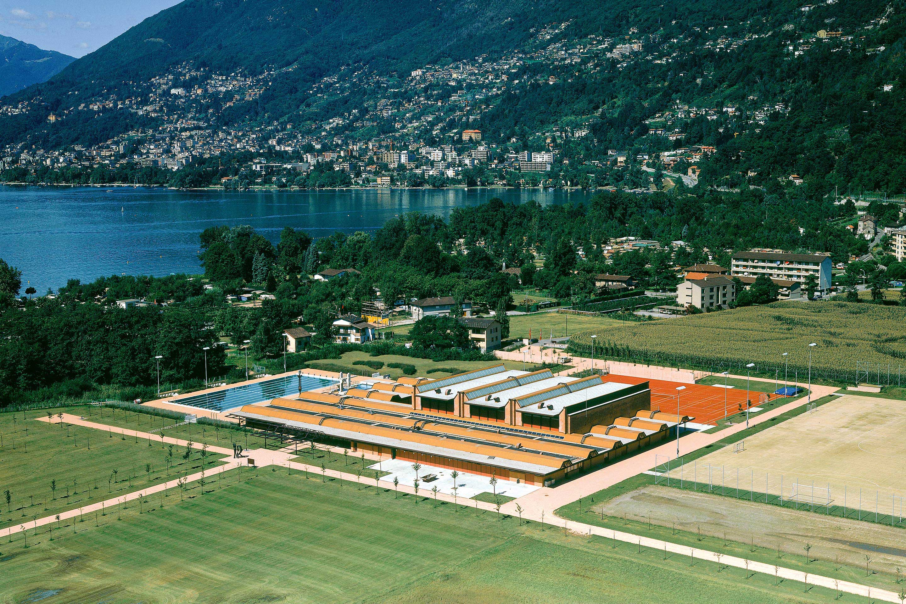 Architetti Otto e Associati. Edificio del primo ampliamento, 1987.