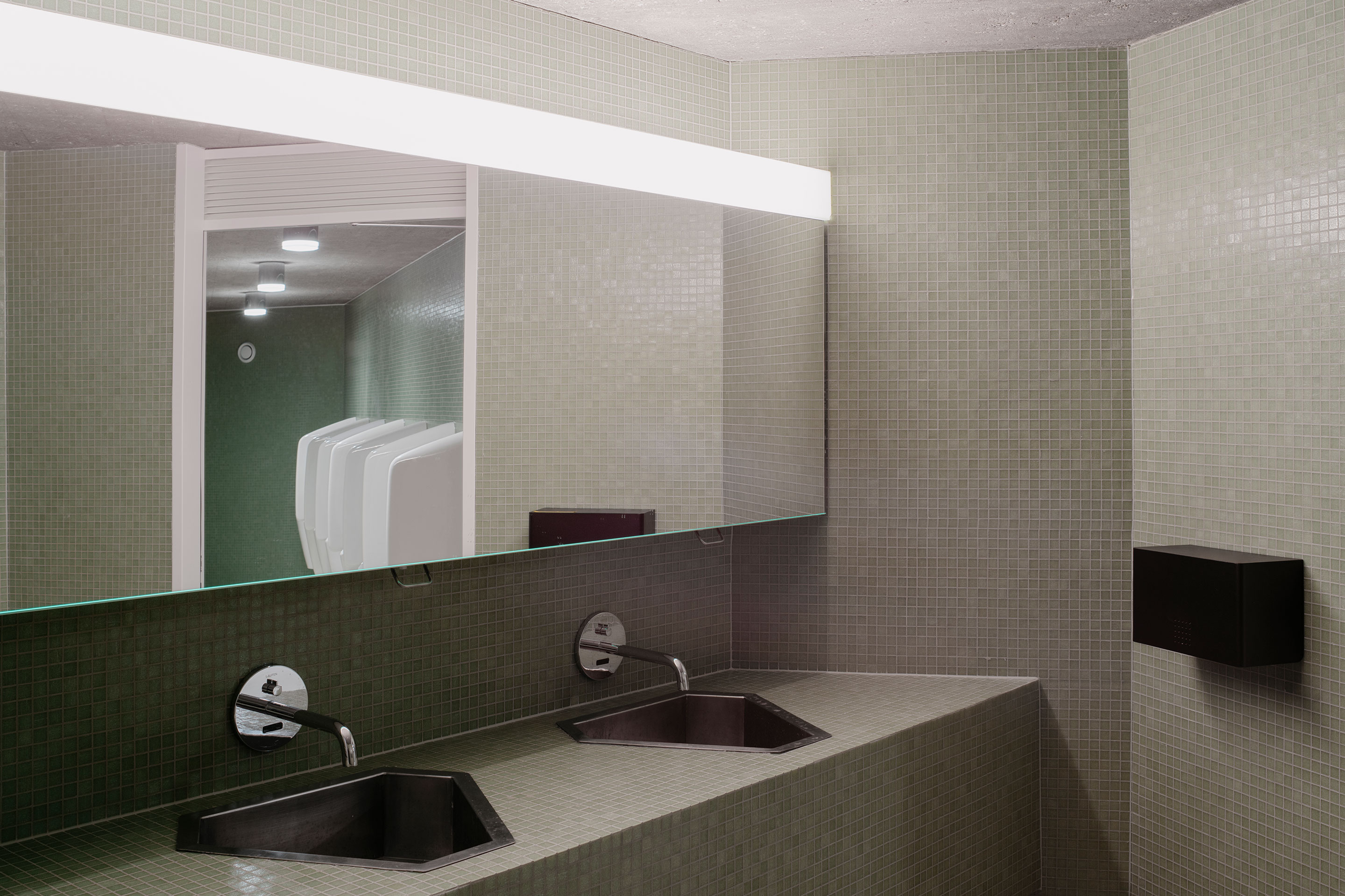 theater-st-gallen-paillard-toiletten