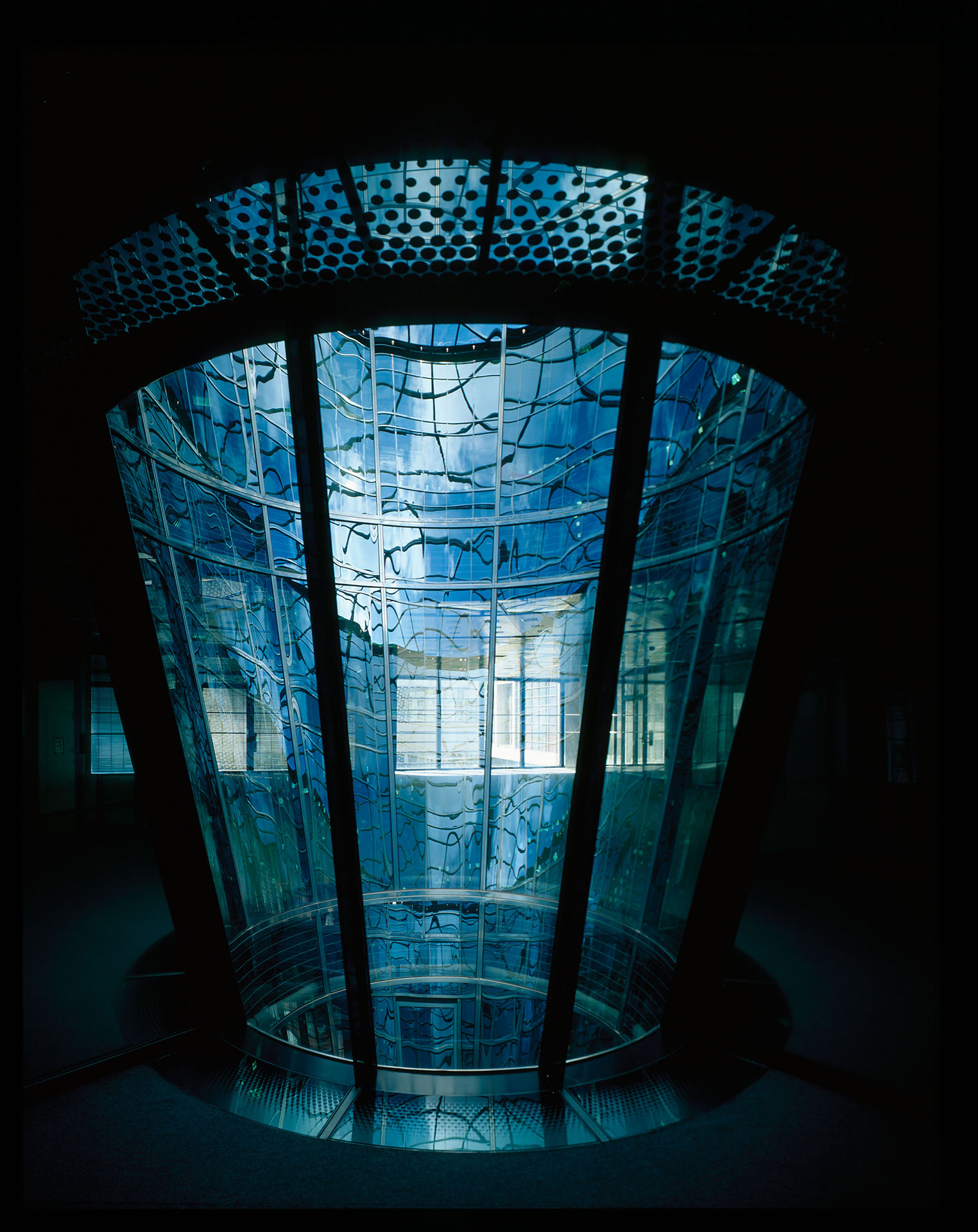 Berlin-galeries-lafayette-bestand-trichter