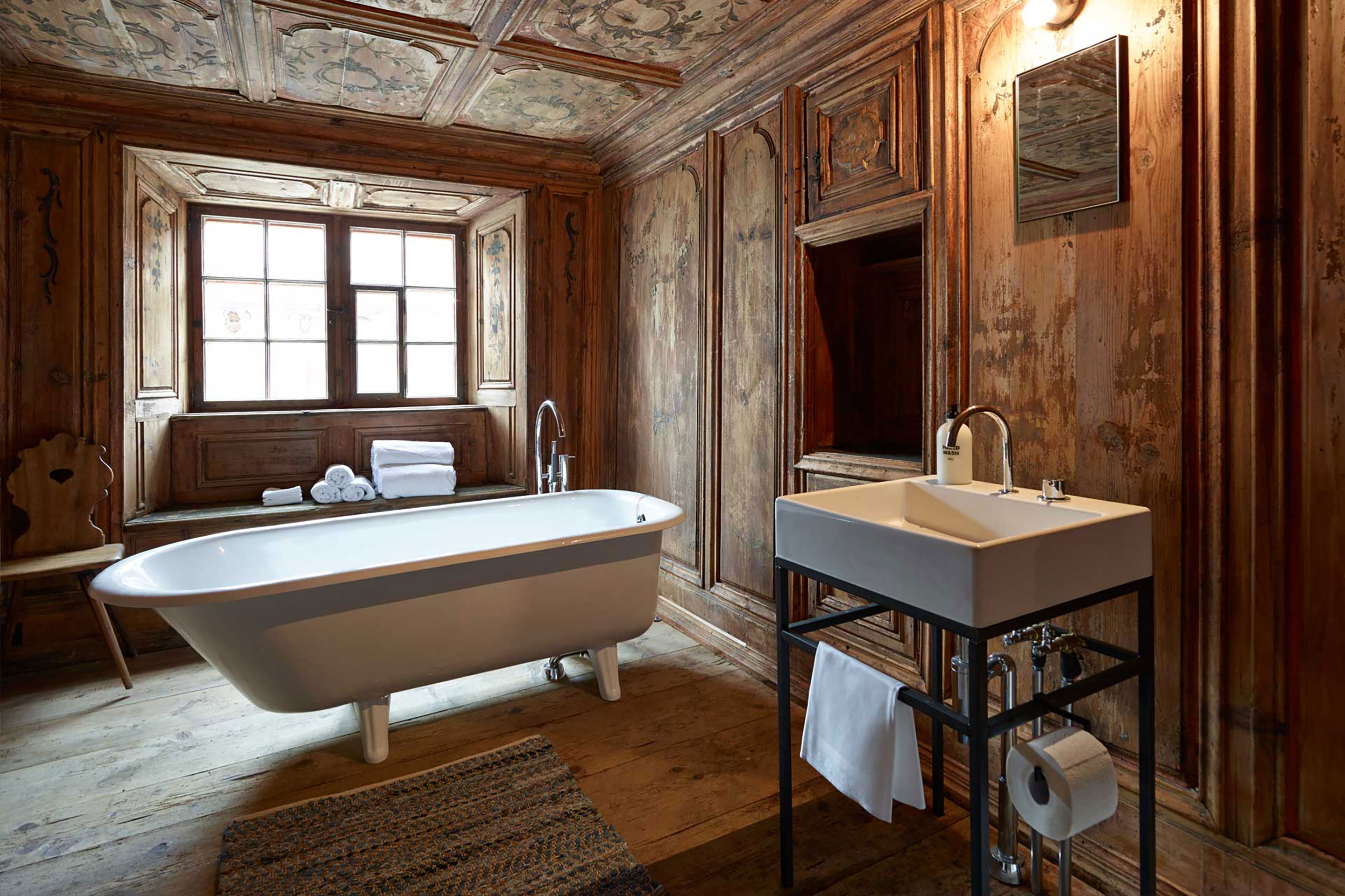 advent-2023-Tueralihus-Valendas-bad