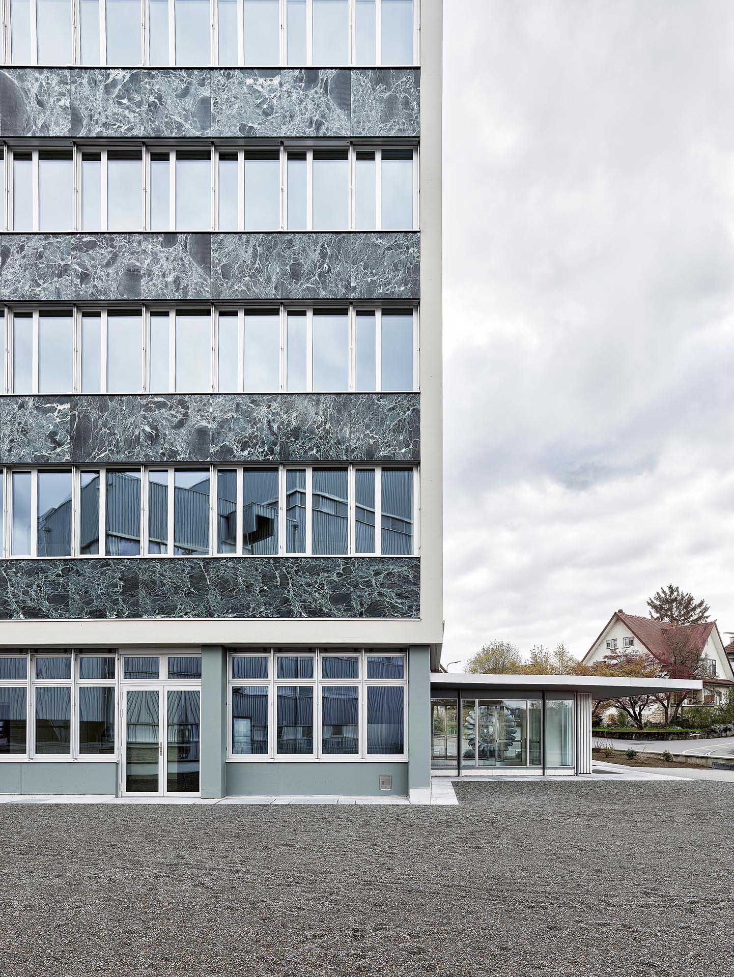 Vue des contrecœurs en marbre.