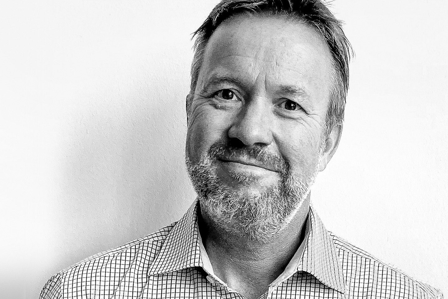 Lionel Rinquet ist Co-Präsident der Koordination der Westschweizer SIA-Sektionen (CoRo) und seit 2021 Vizepräsident der SIA-Sektion Waadt. Er ist Architekt SIA mit einem  Diplom der EPFL und derzeit Pro­fessor HES SO im Studiengang Architektur an der HEPIA in Genf.