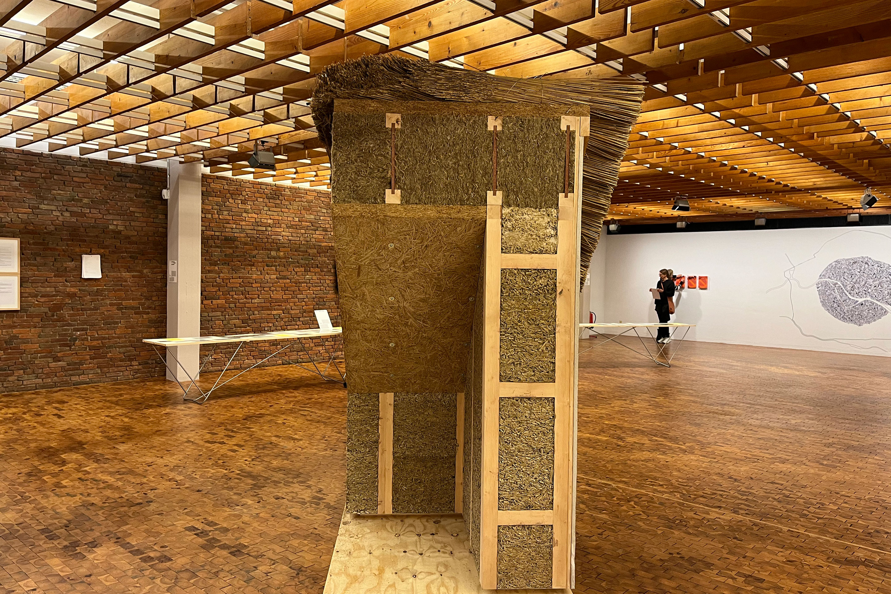 Wandaufbau aus nachwachsenden Materialien als 1:1-Modell.