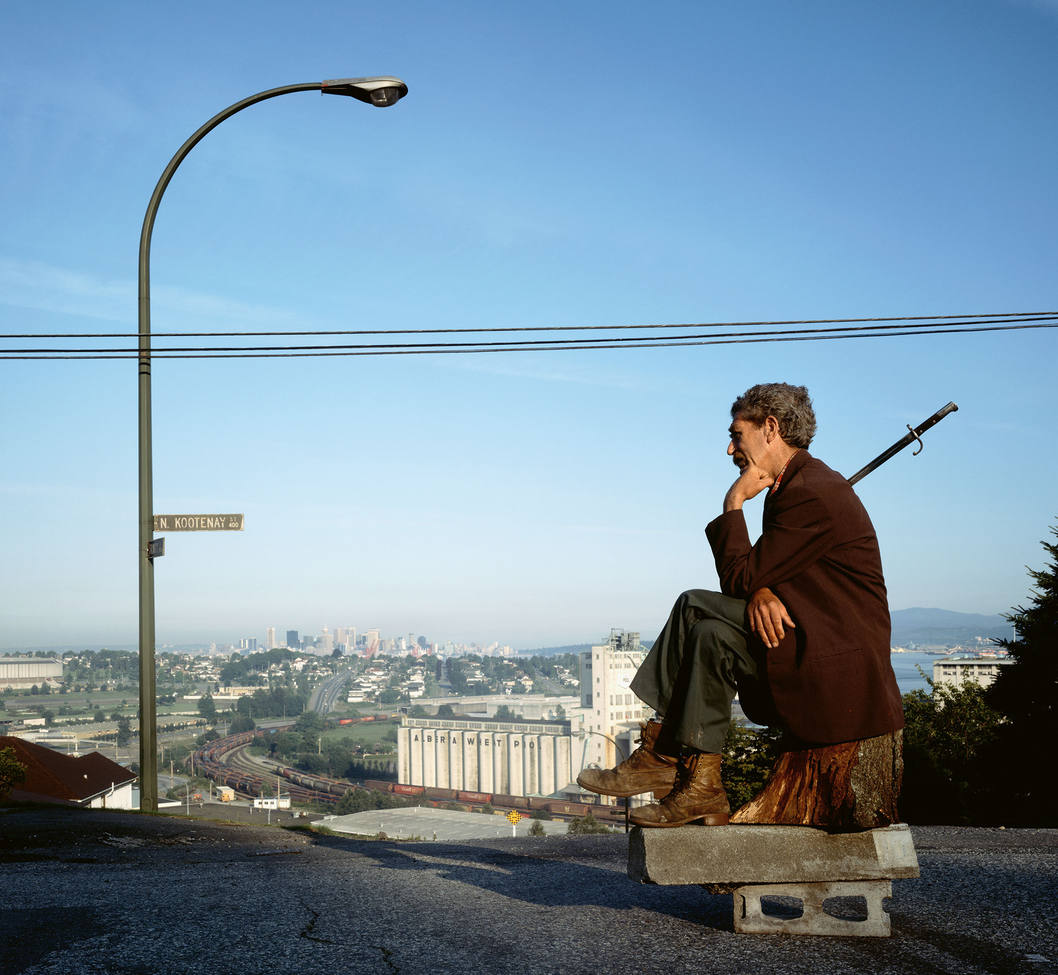 Jeff-Wall-The-Thinker-fondation-beyeler