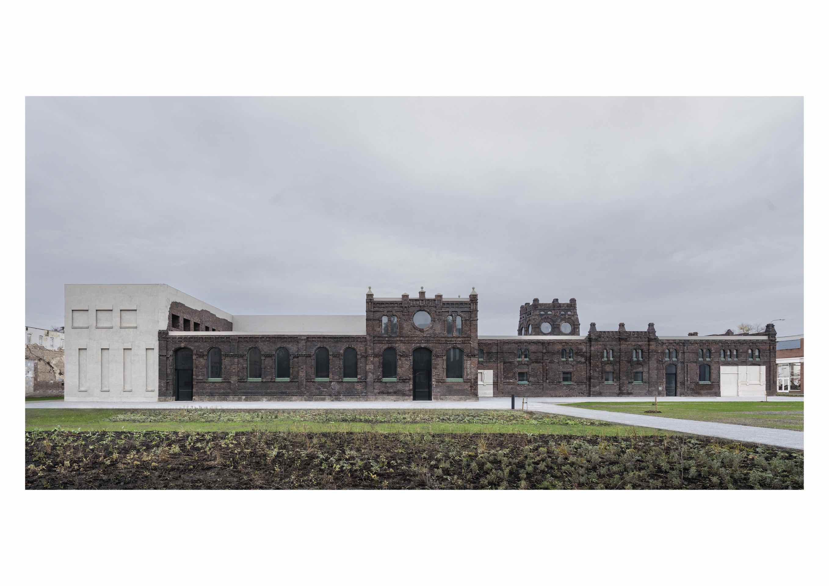 La galerie d’art contemporain Plato à Ostrava (Moravie-Silésie, CZ) par KWK Promes (Katowice, Pologne)